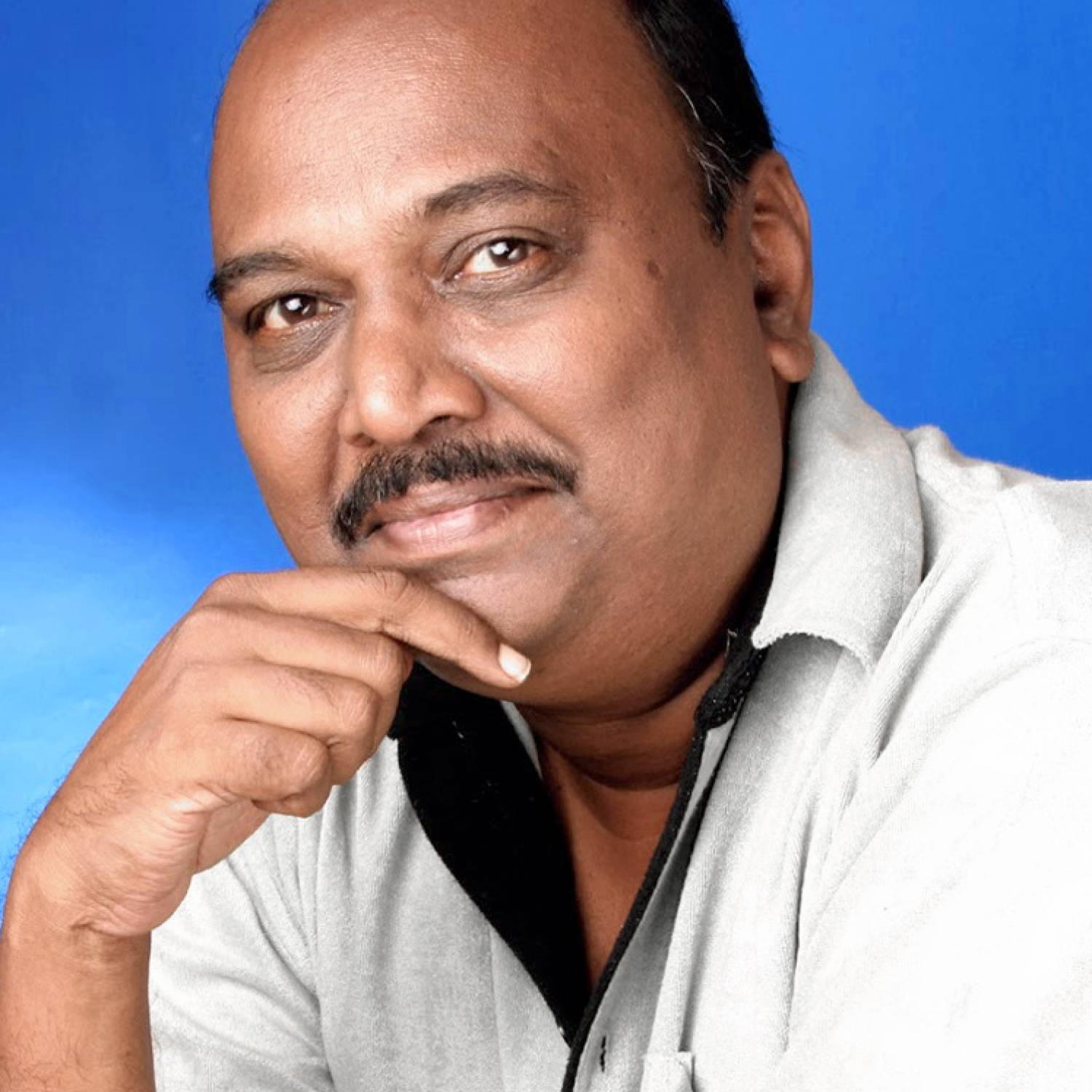 Uday Sabnis photo