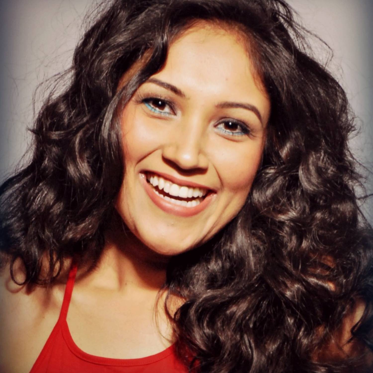 Shruti Bapna photo