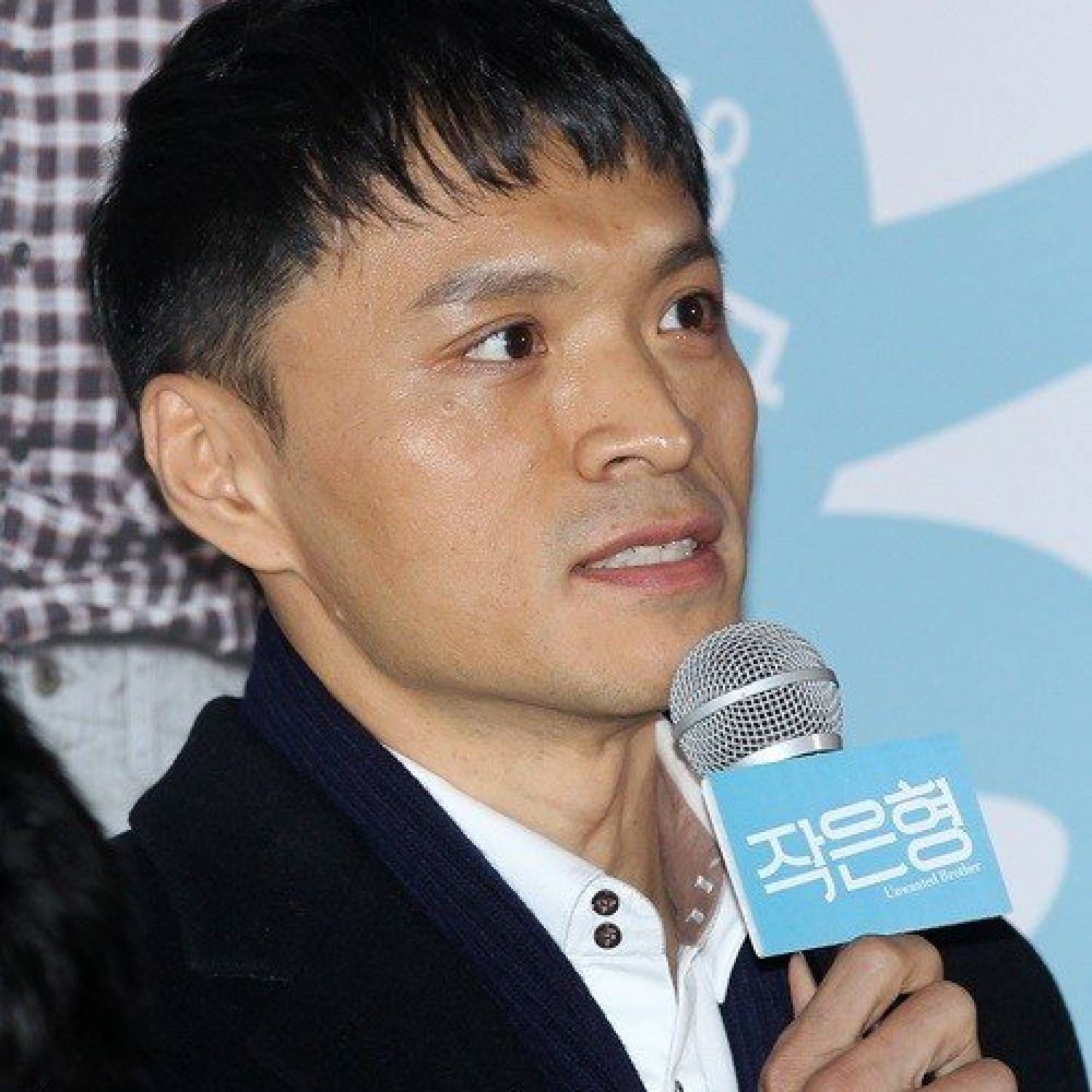 Jin Yong-Ok photo