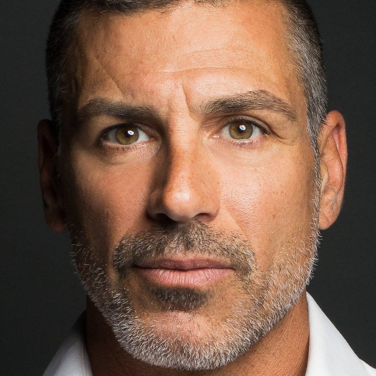 Eric Etebari photo
