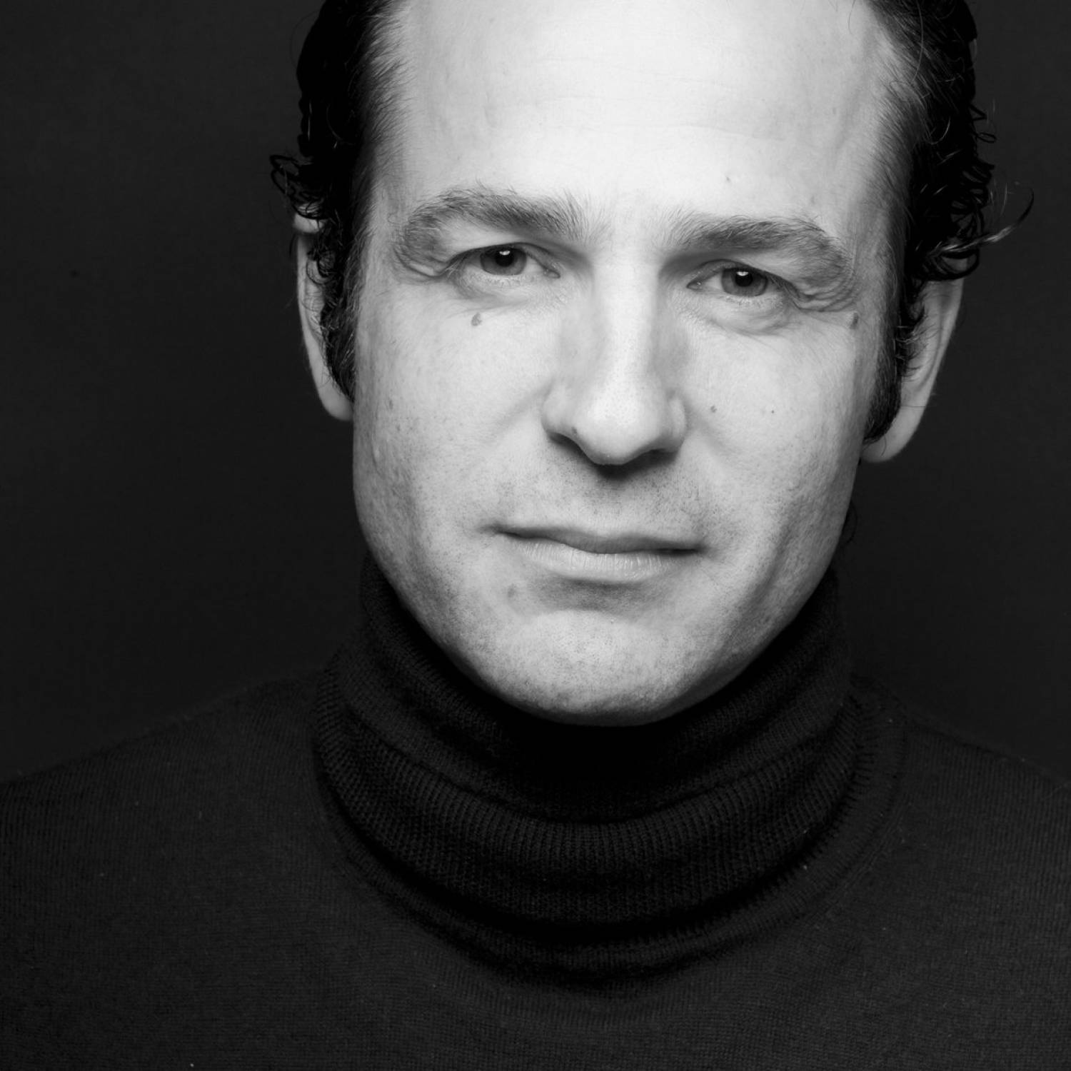 Gustavo Salmerón photo