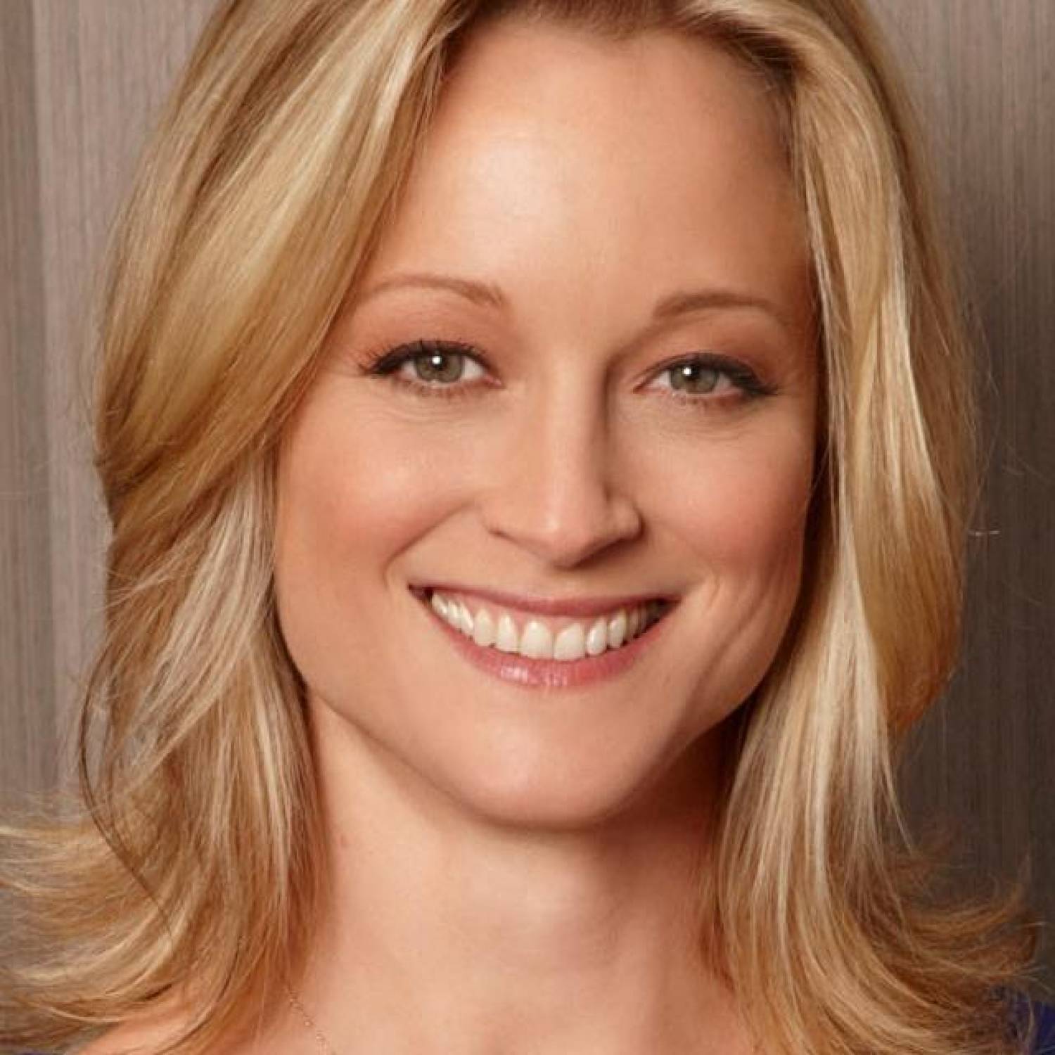 Teri Polo photo