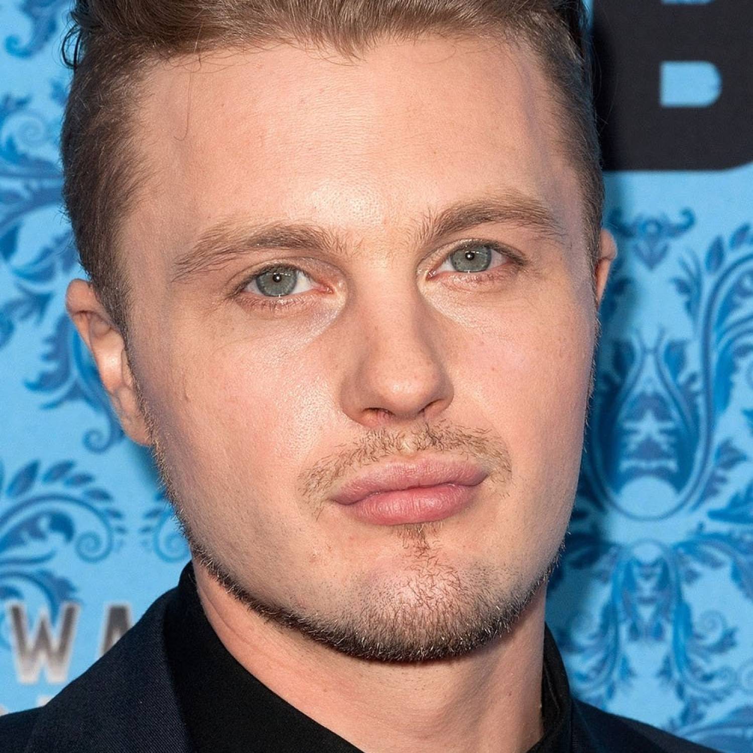 Michael Pitt photo