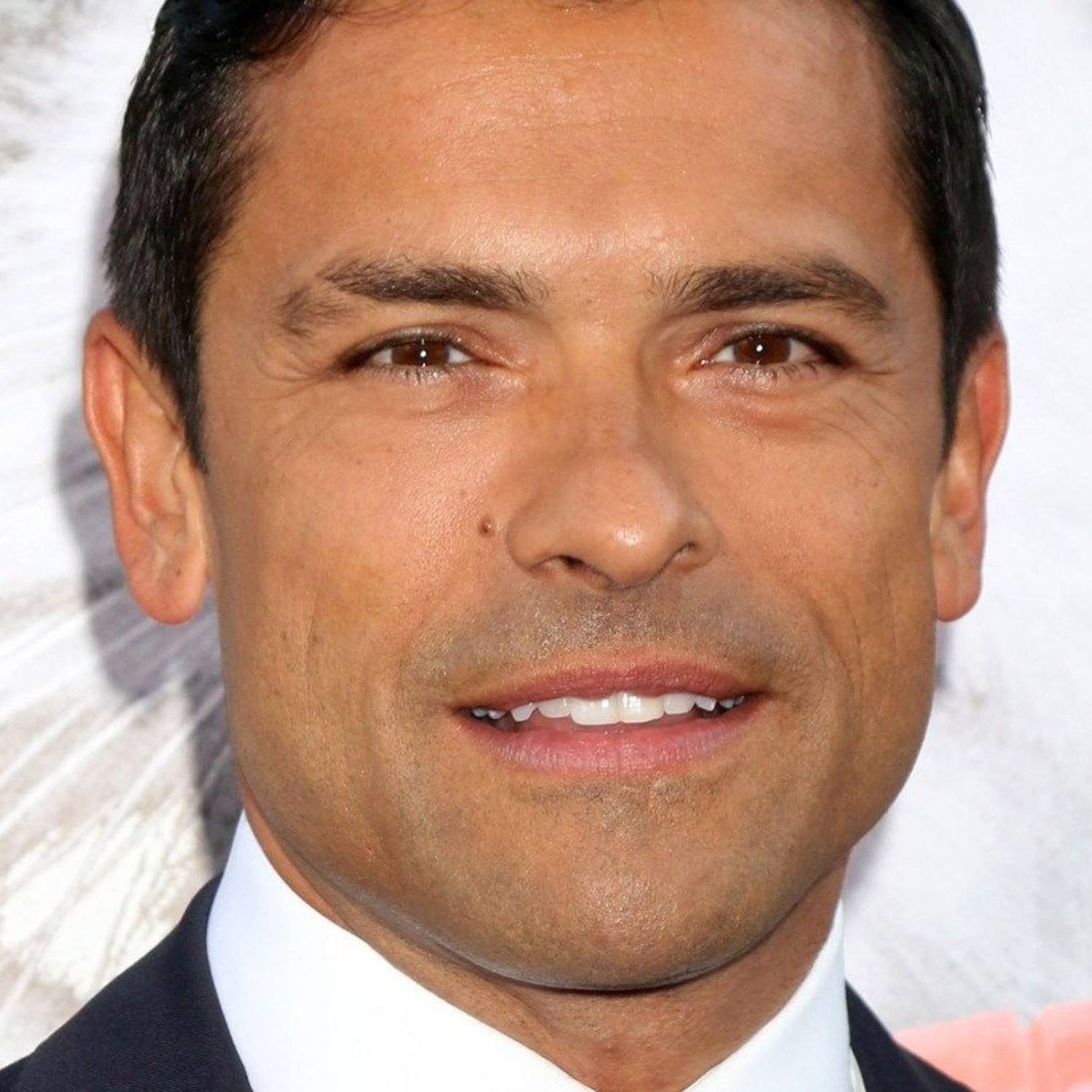 Mark Consuelos photo