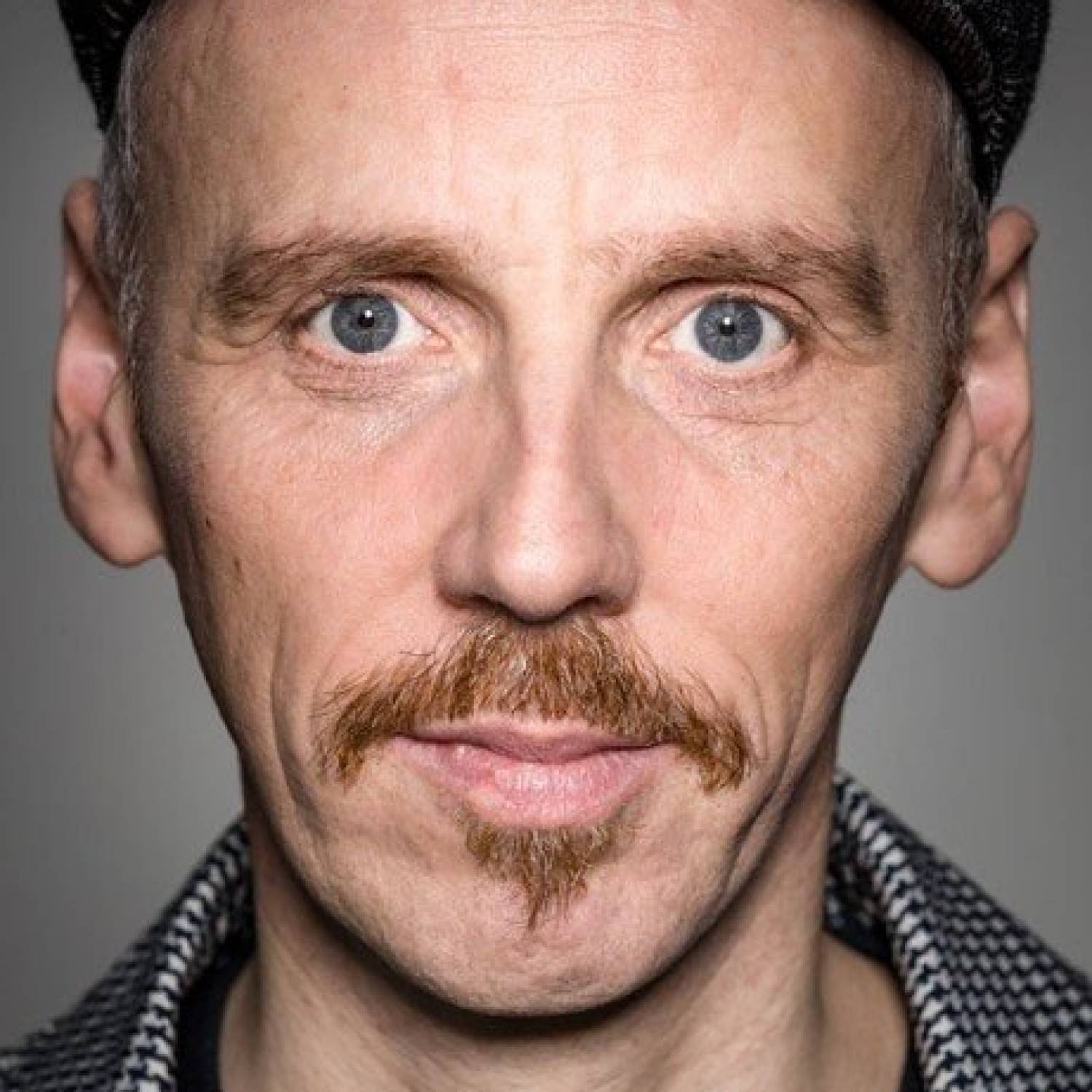 Ewen Bremner photo