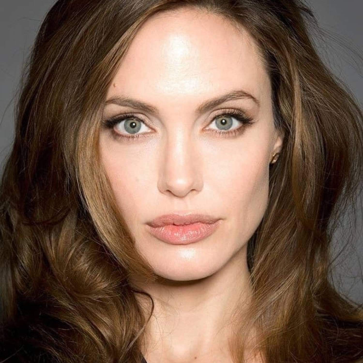 Angelina Jolie photo