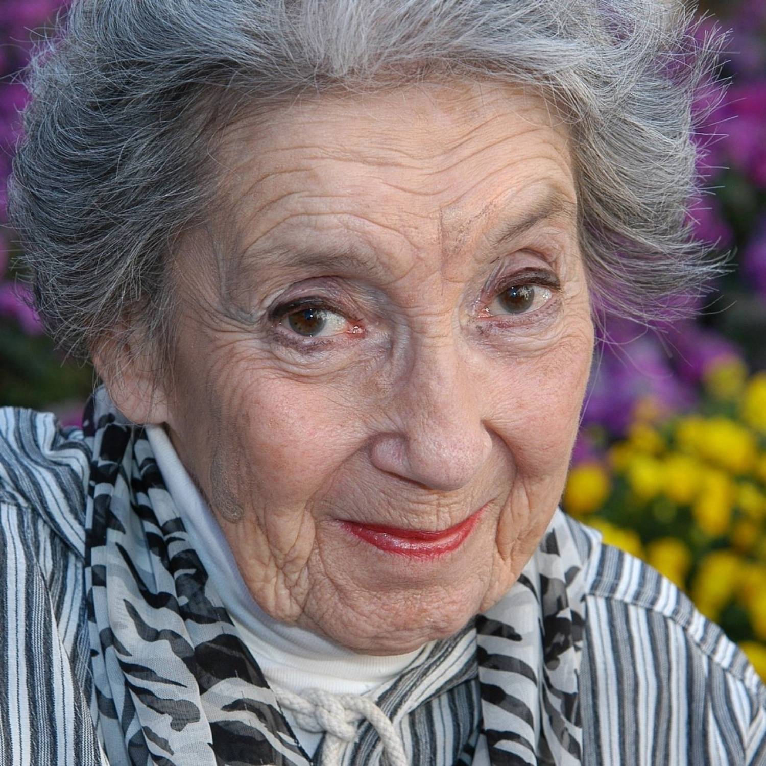 Frances Bay photo