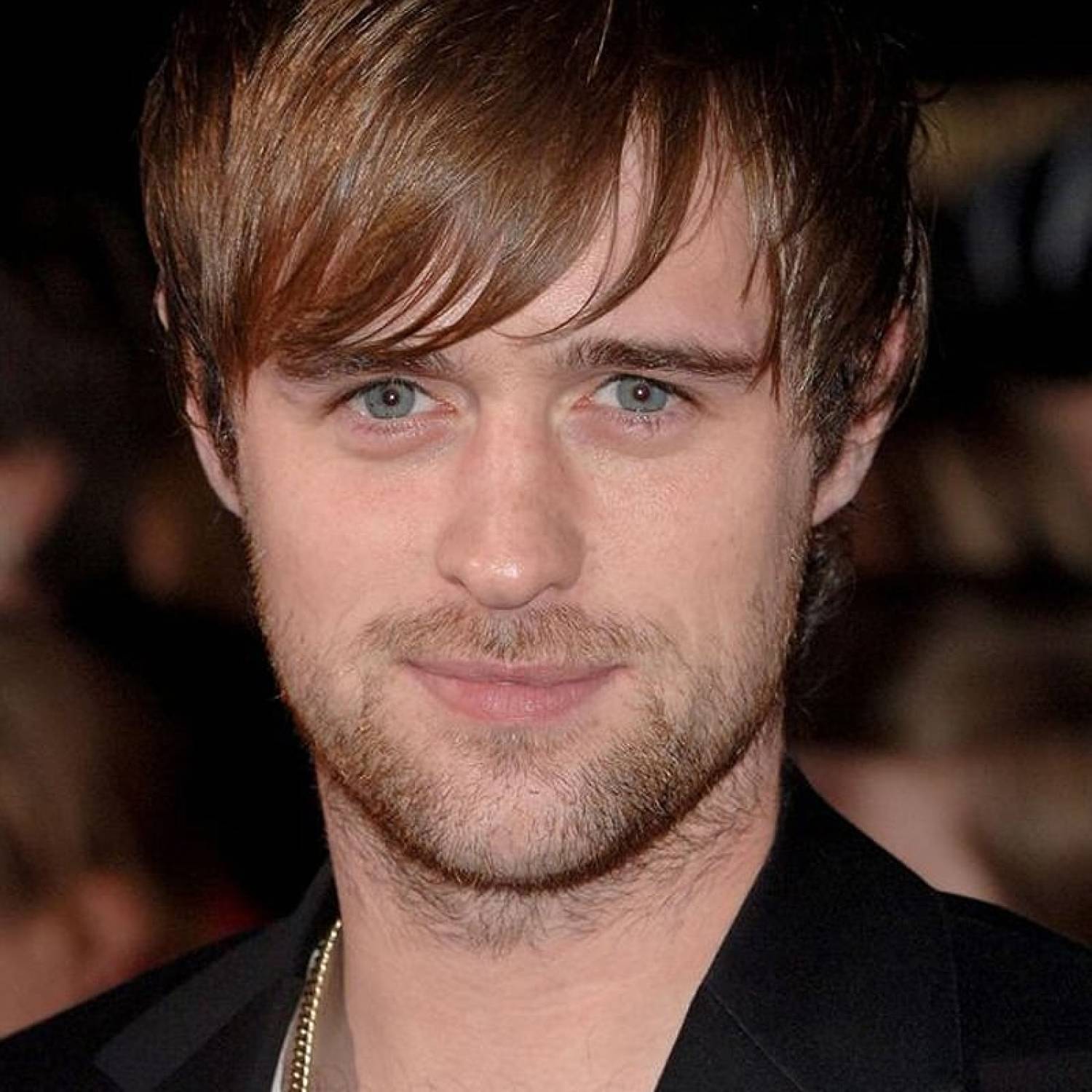 Jonas Armstrong photo