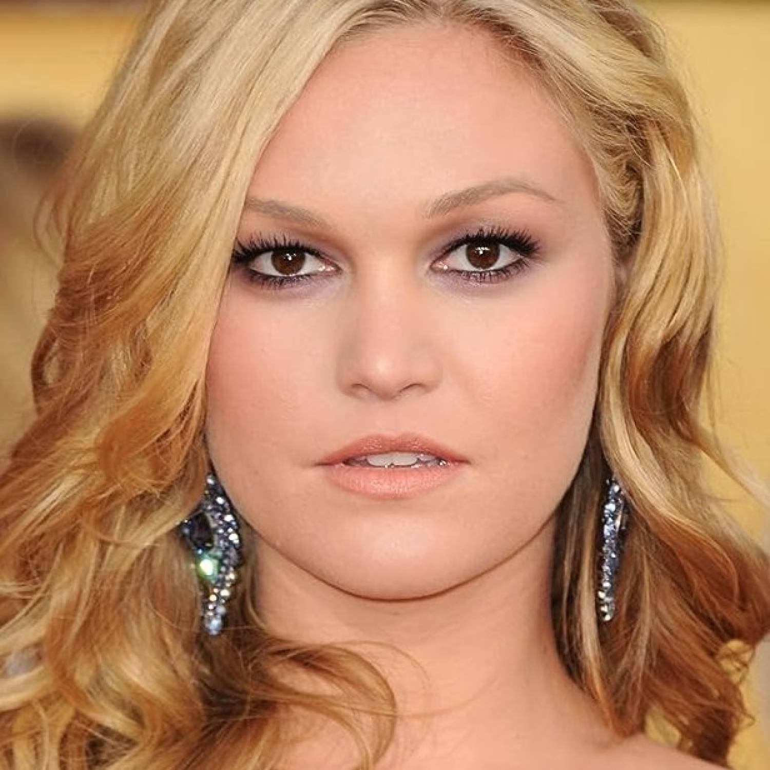 Julia Stiles photo
