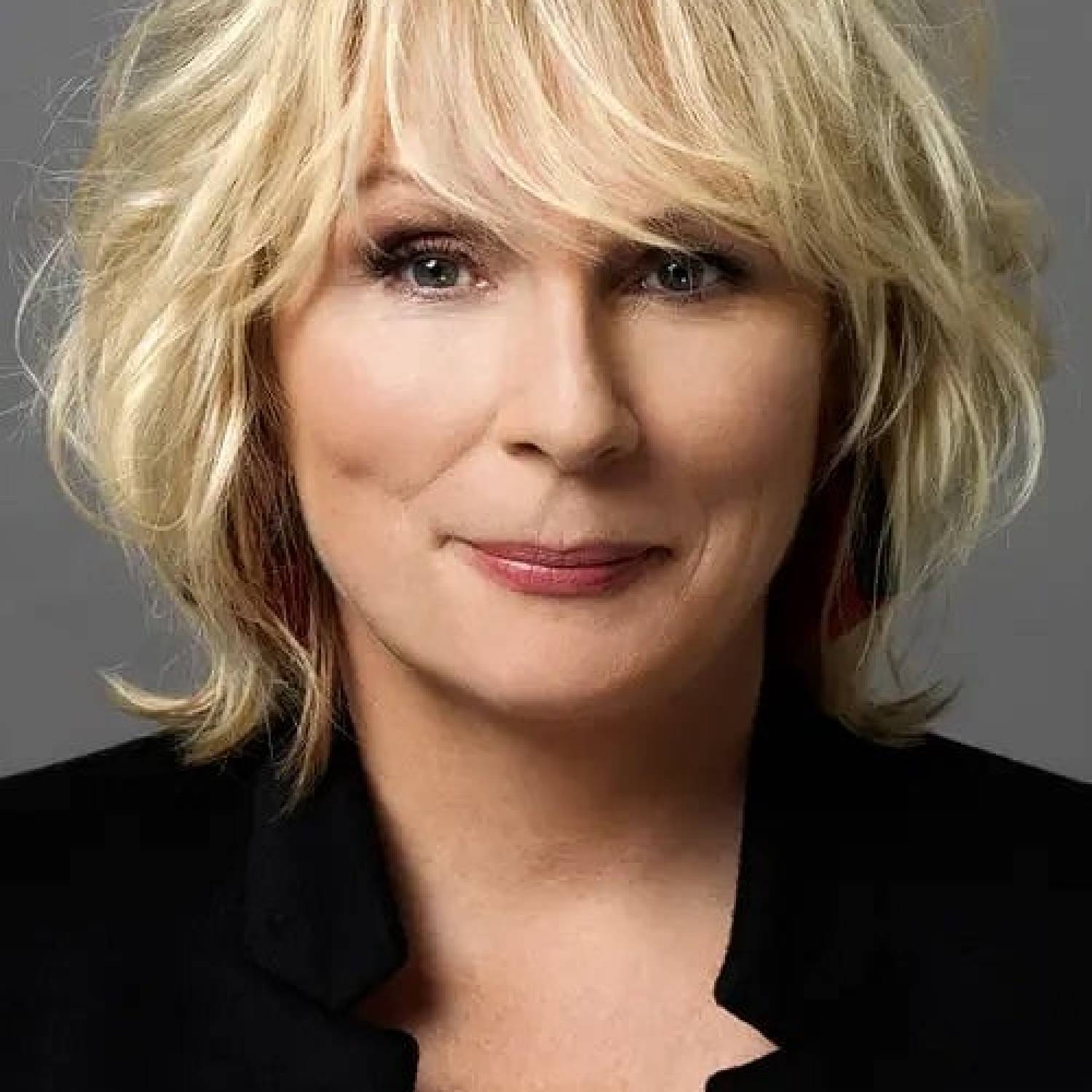 Jennifer Saunders photo
