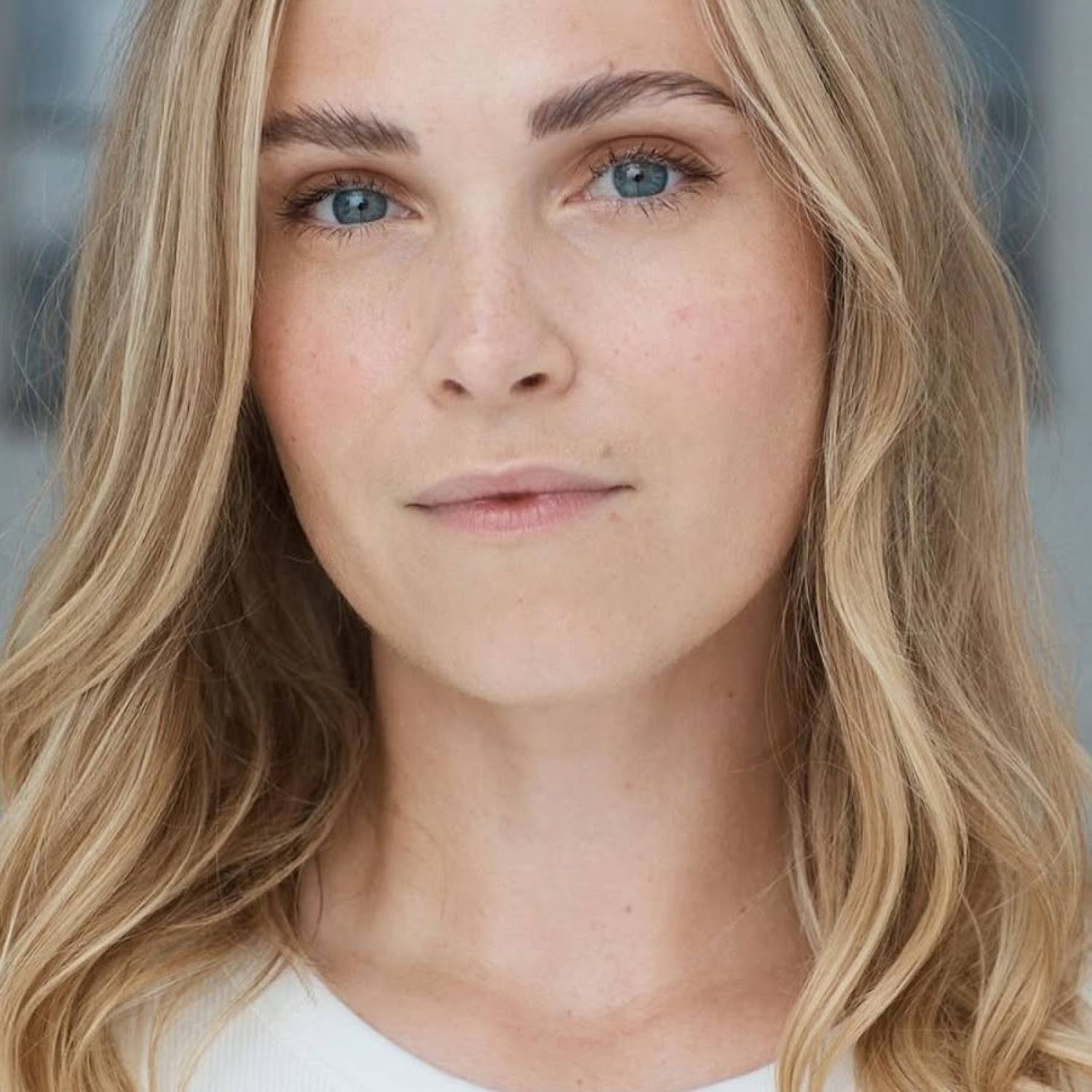 Eliza Taylor photo