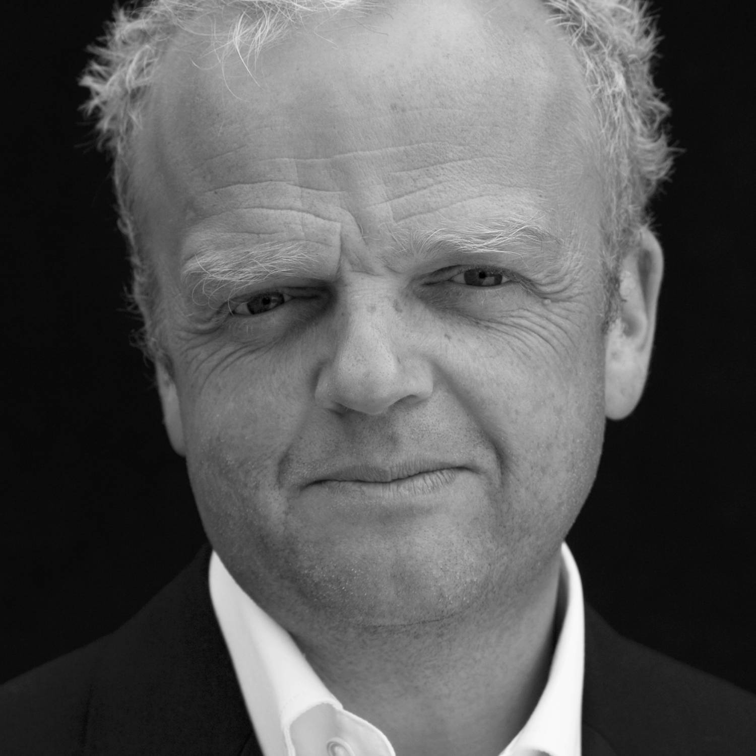 Toby Jones photo