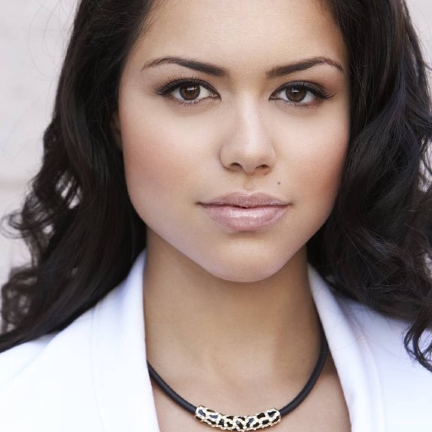 Alyssa Diaz photo