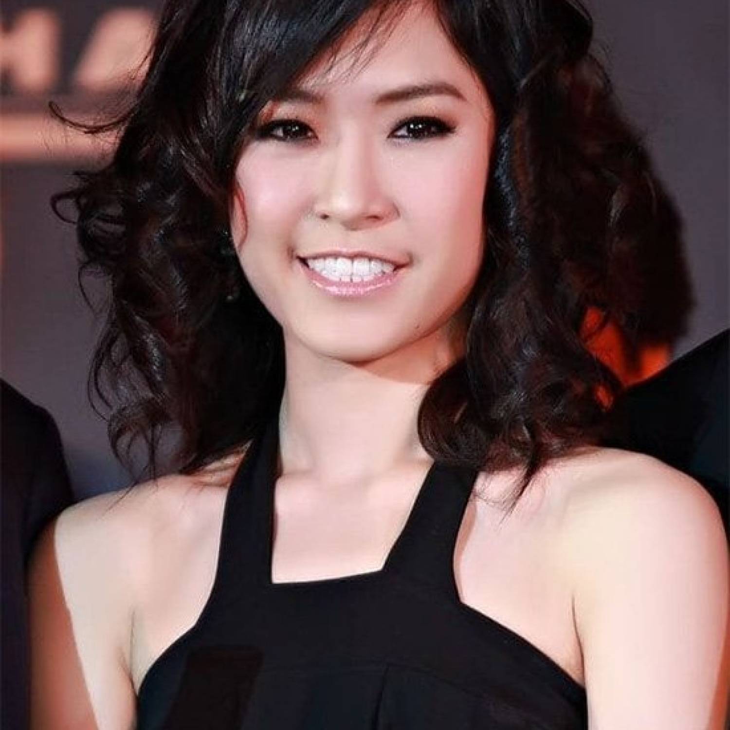 JeeJa Yanin photo