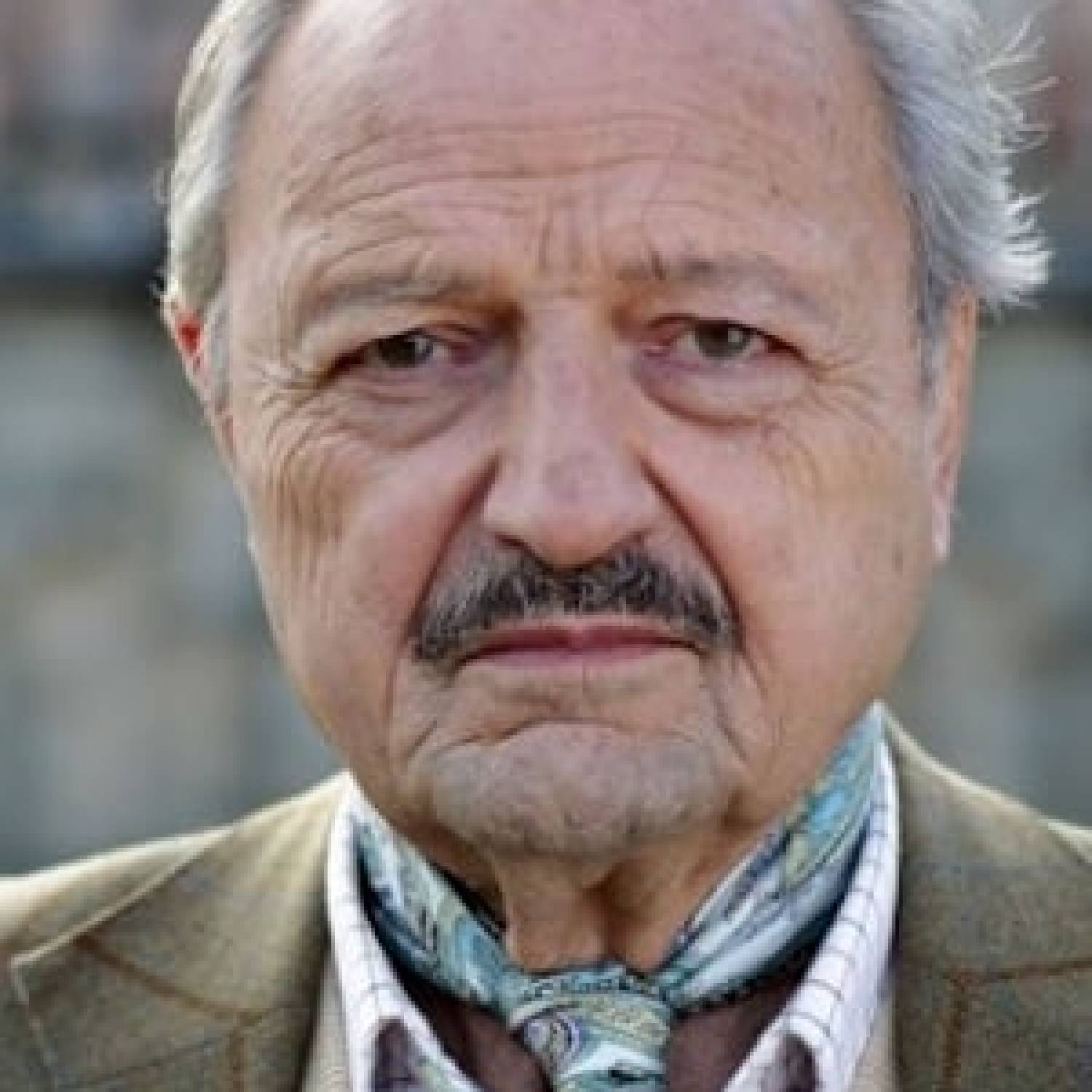Peter Bowles photo