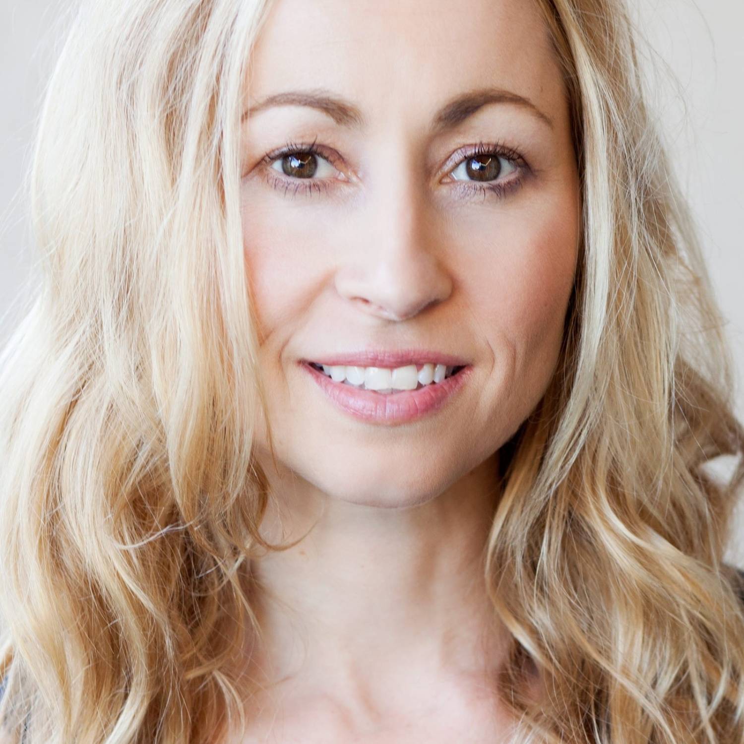 Felicity Price photo