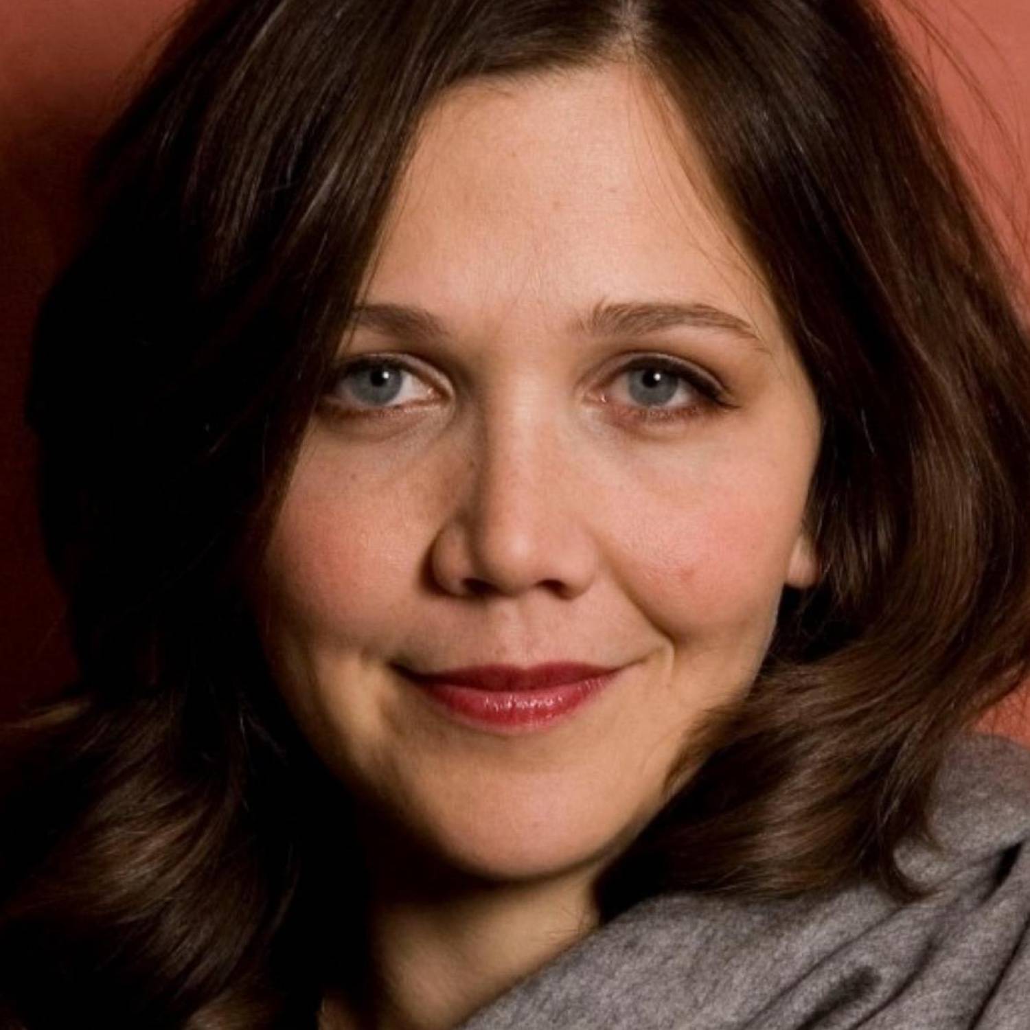 Maggie Gyllenhaal photo