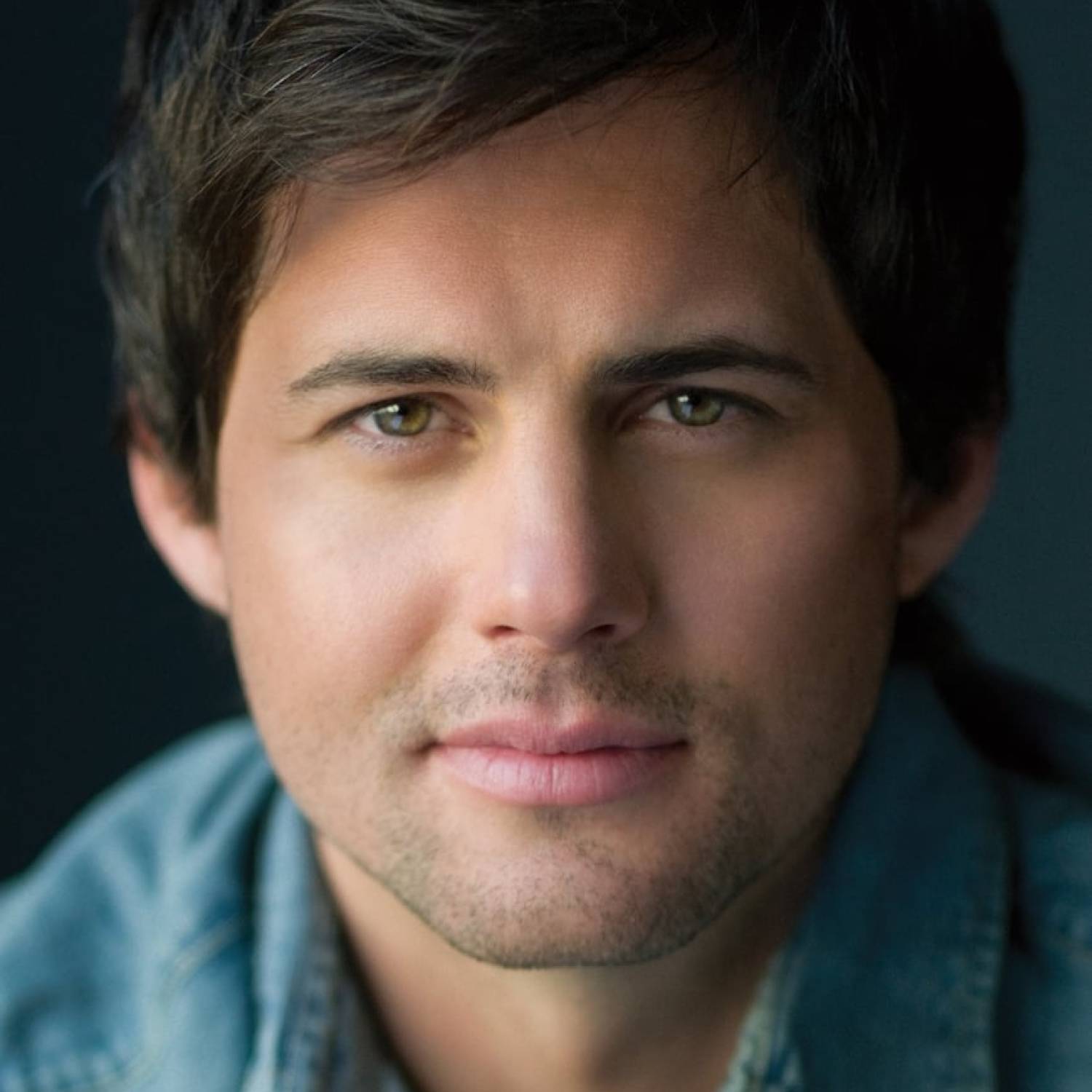 Kristoffer Polaha photo