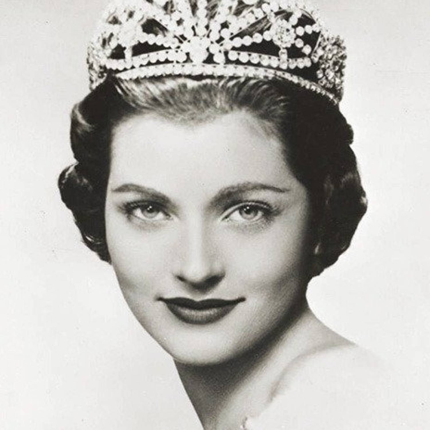 Lee Meriwether photo