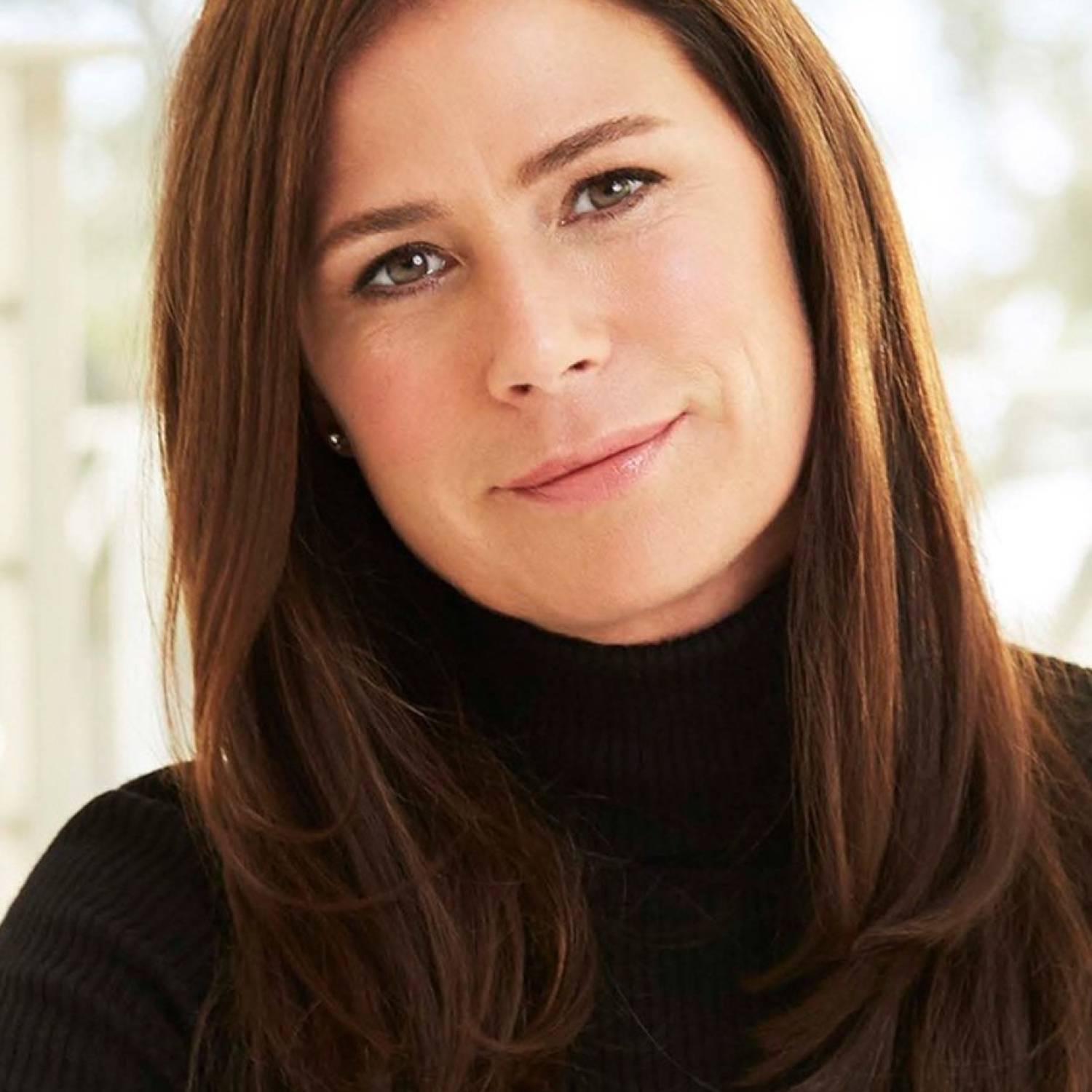 Maura Tierney photo