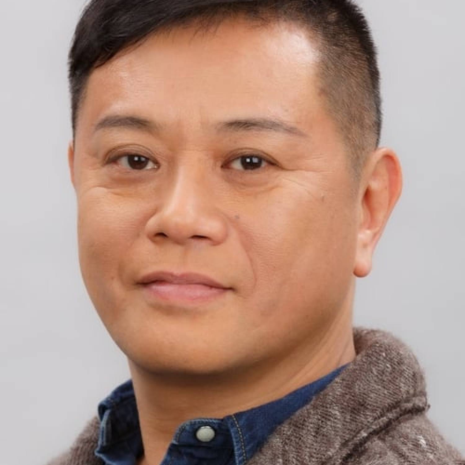 Mitsuo Iwata photo