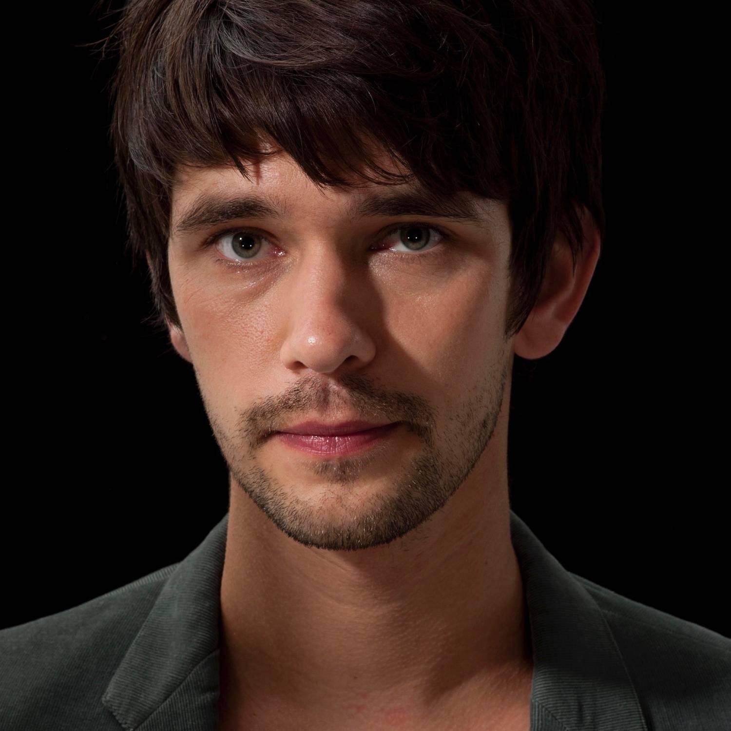 Ben Whishaw photo