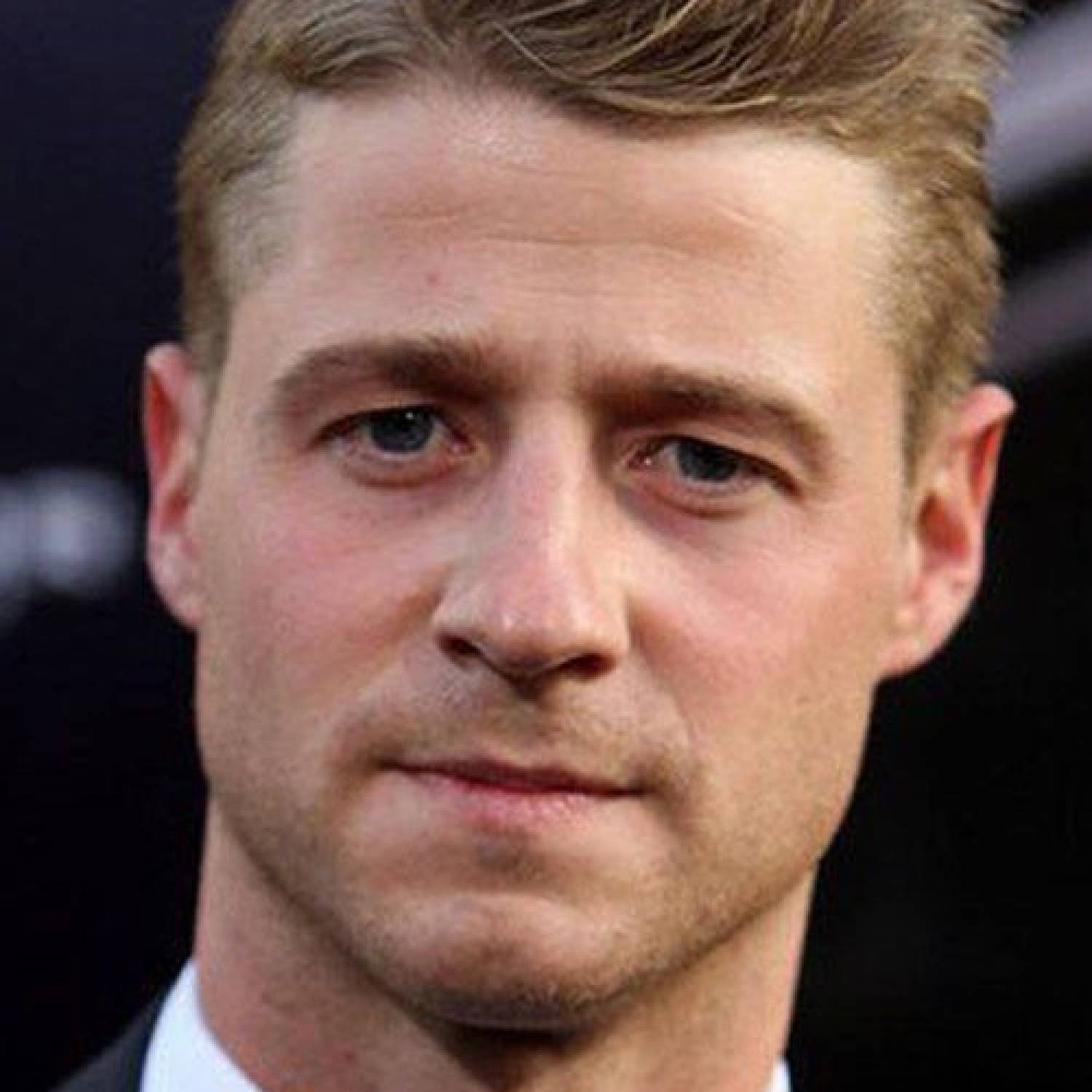 Ben McKenzie photo