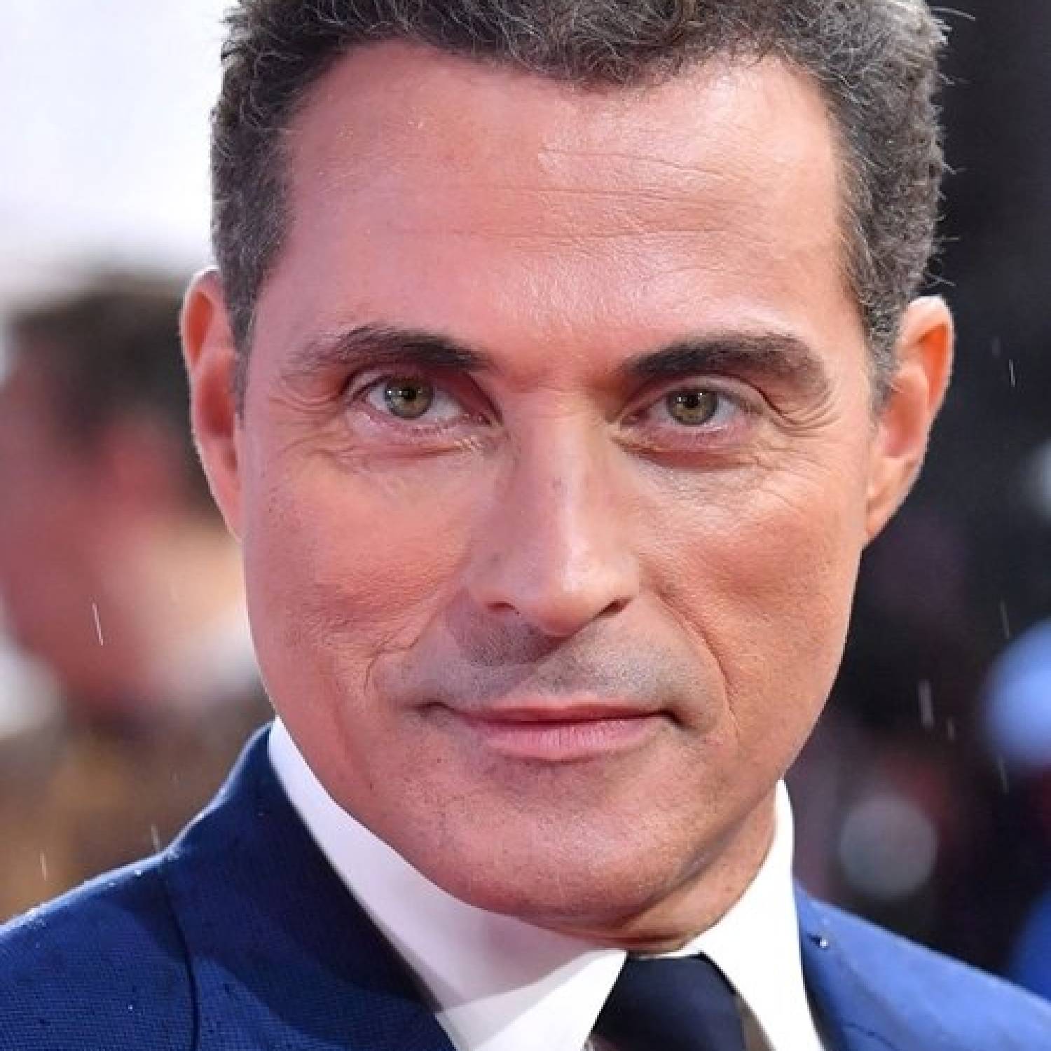 Rufus Sewell photo
