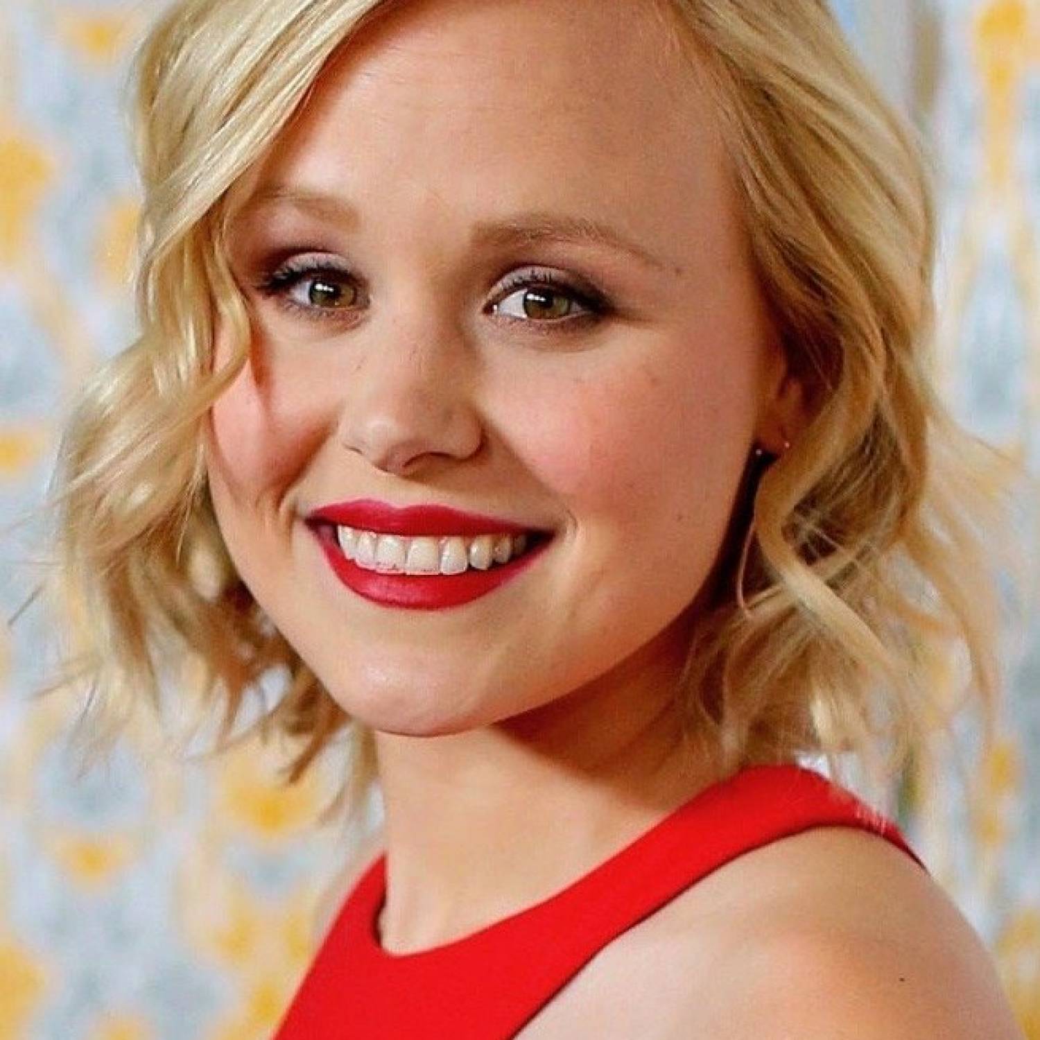 Alison Pill photo