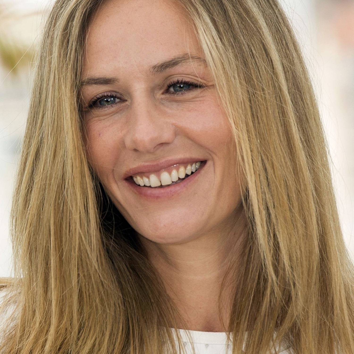 Cécile De France photo