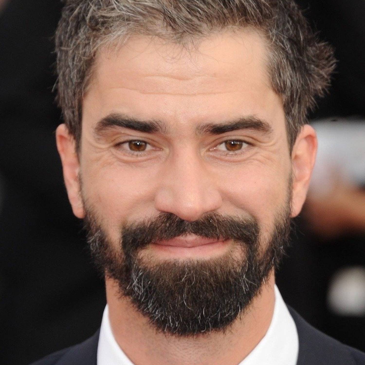 Hamish Linklater photo