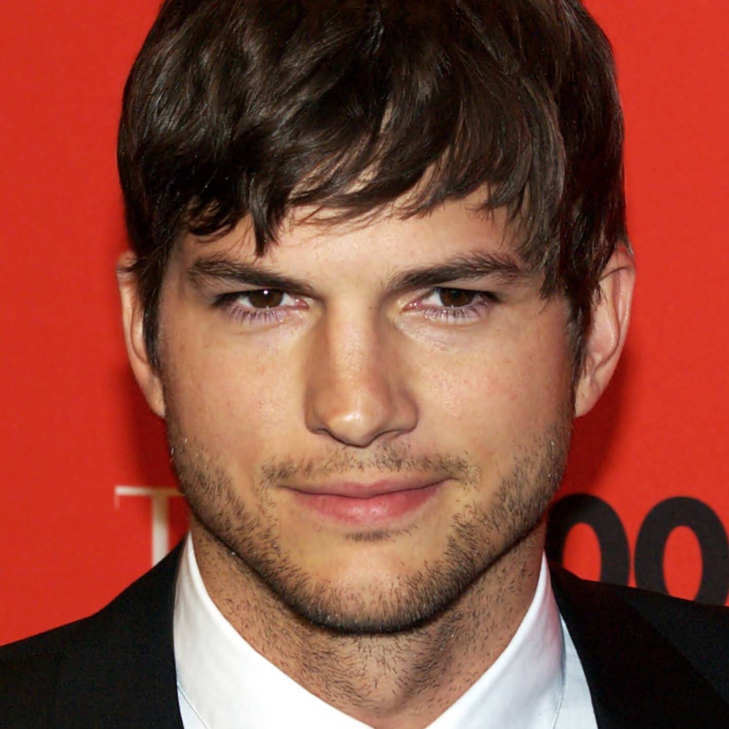 Ashton Kutcher photo