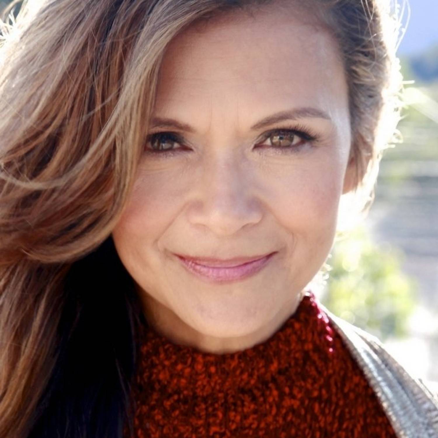 Nia Peeples photo