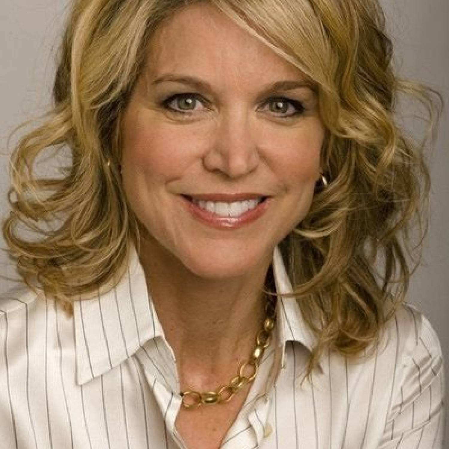 Paula Zahn photo