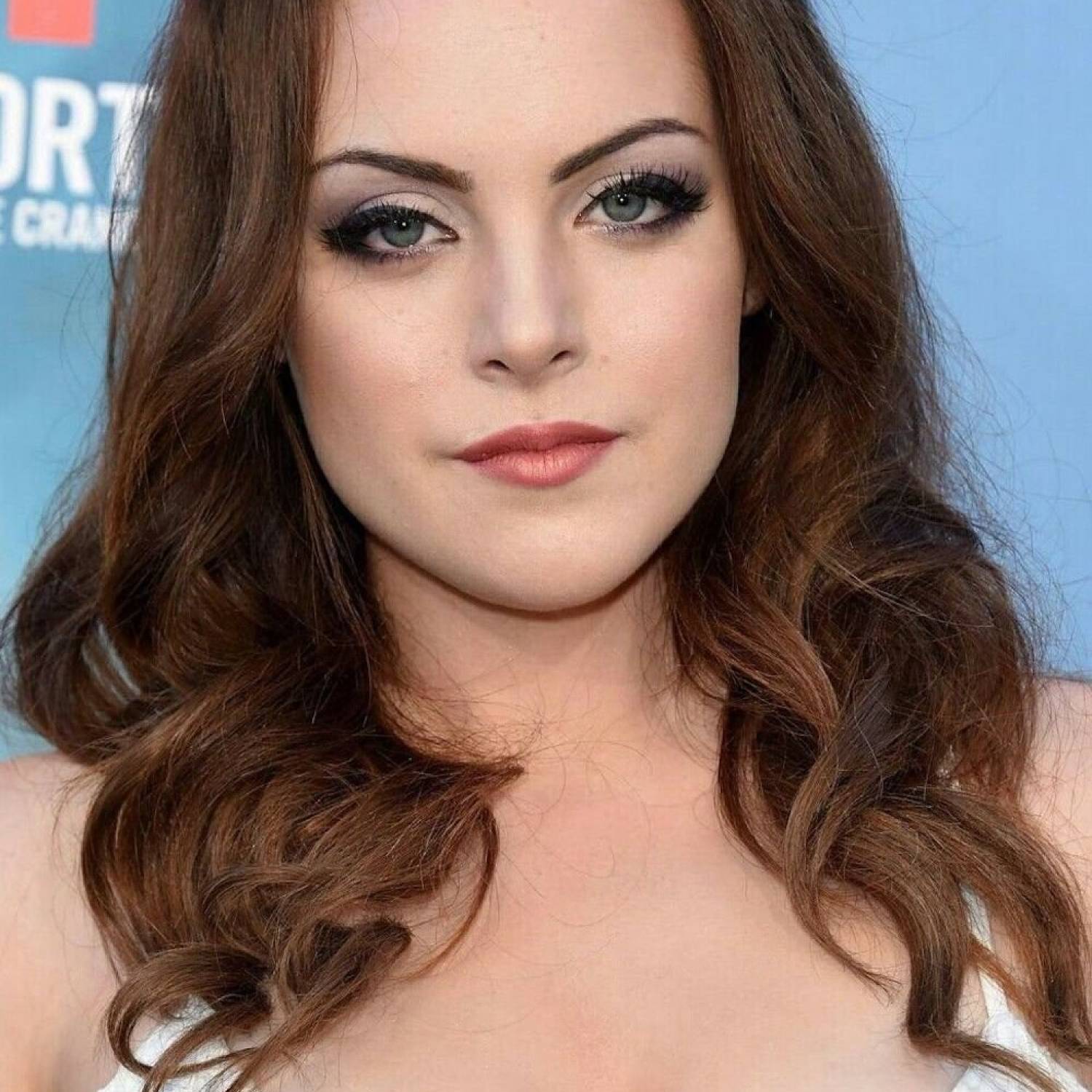 Elizabeth Gillies photo