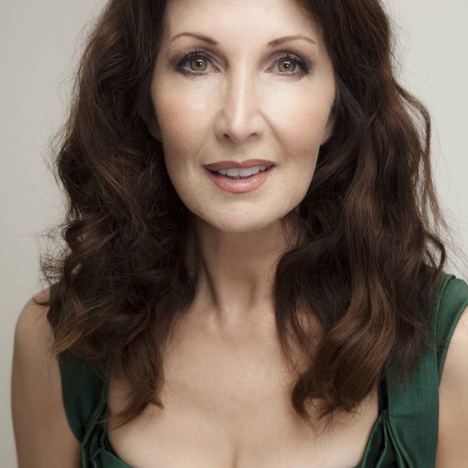 Joanna Gleason photo