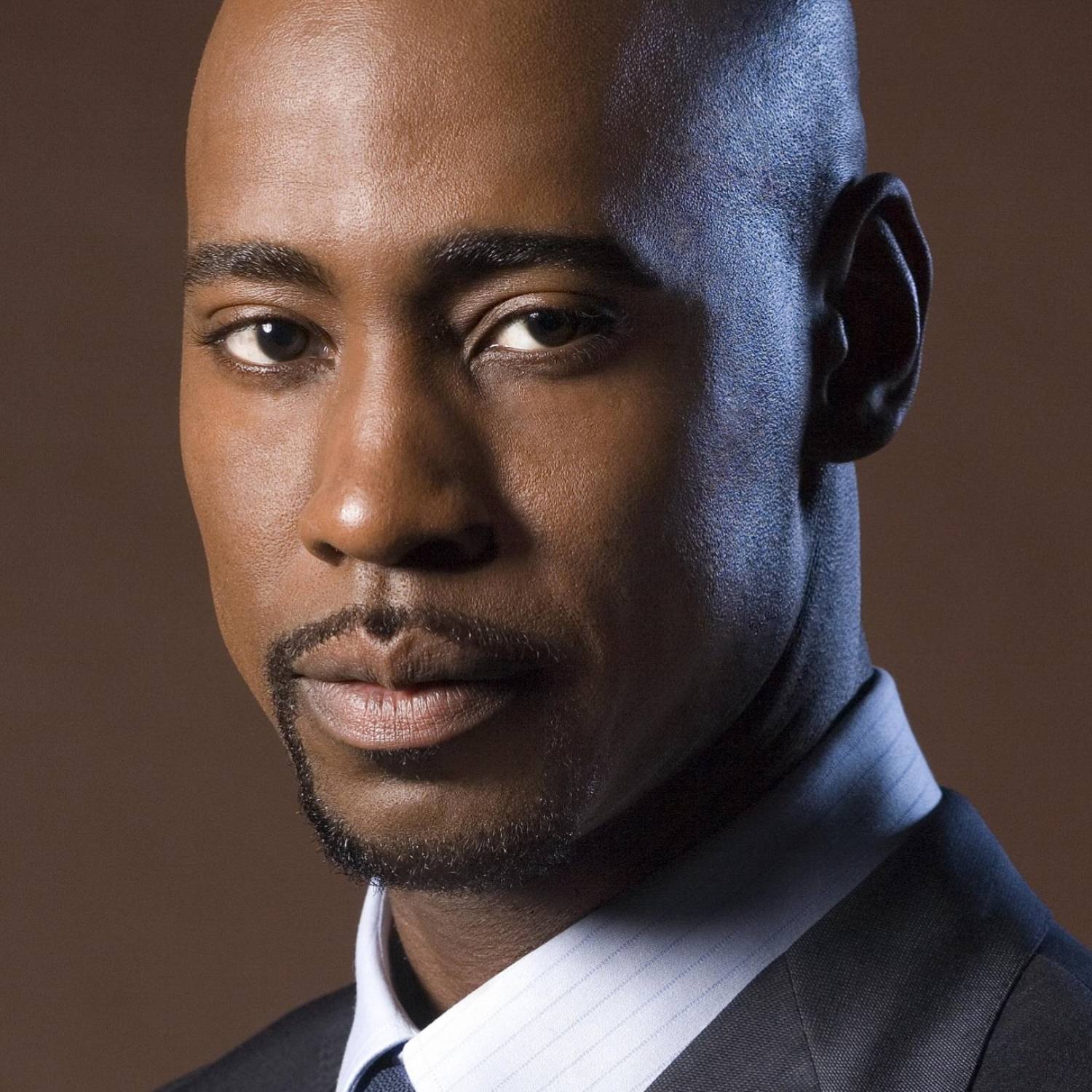 D.B. Woodside photo