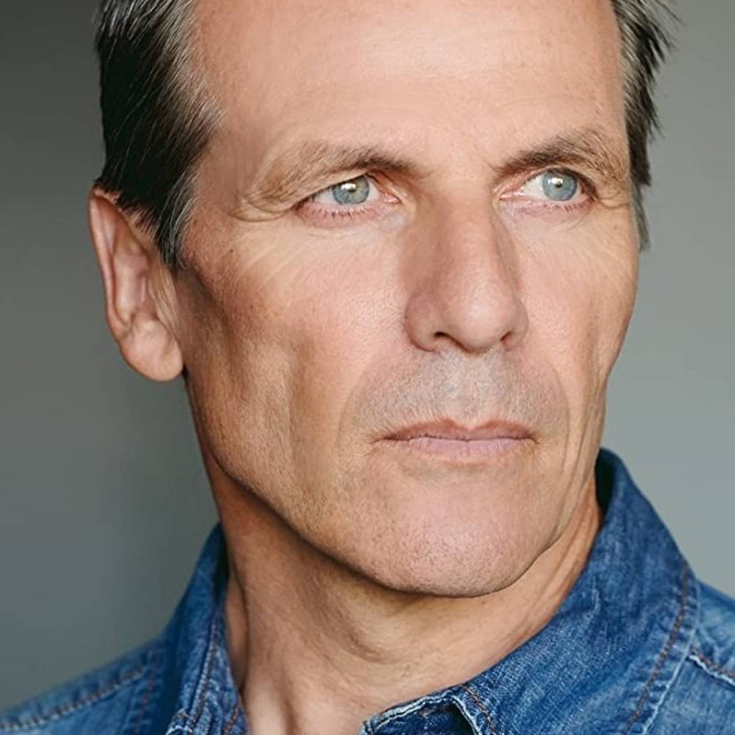 Alex Carter photo