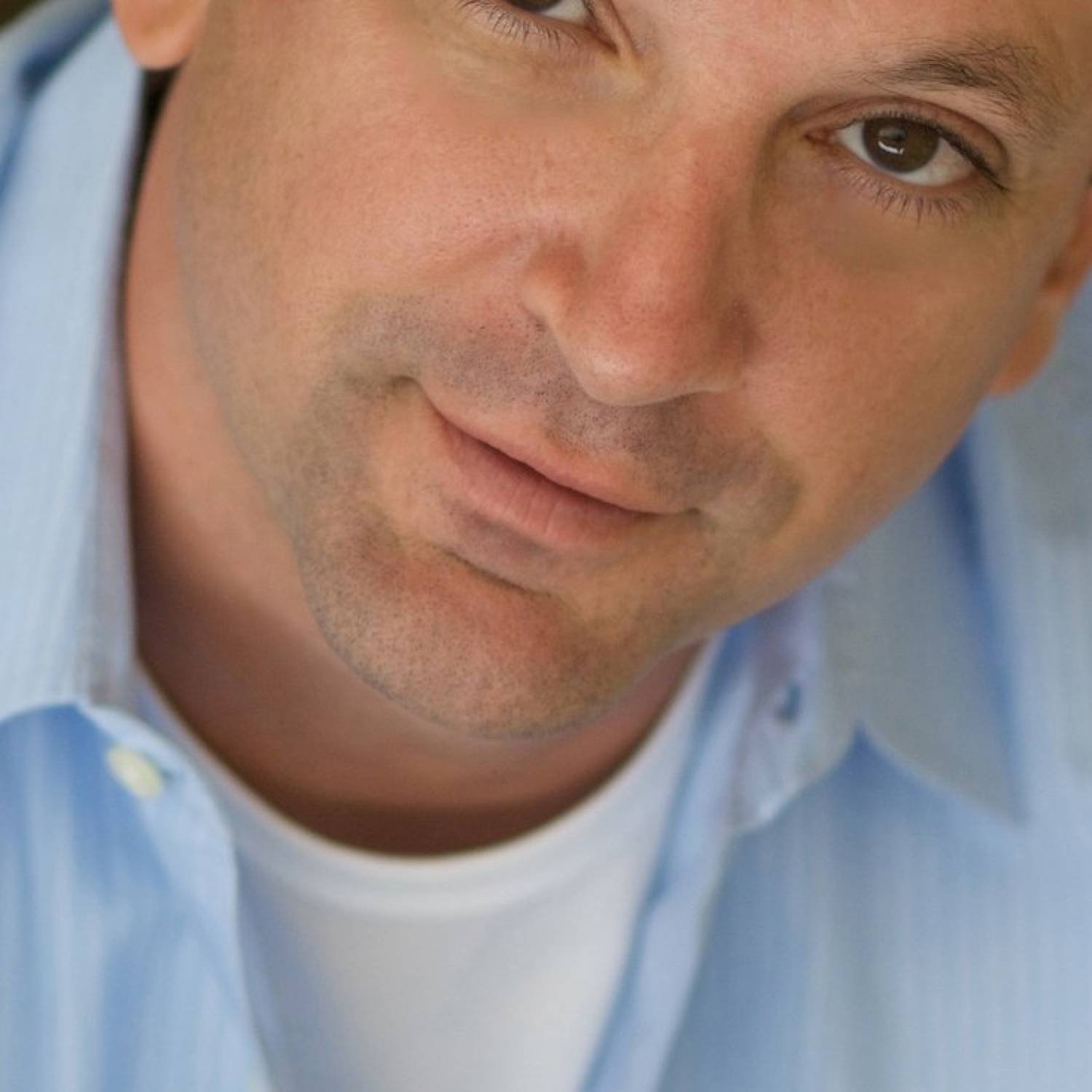 Robert Bella photo