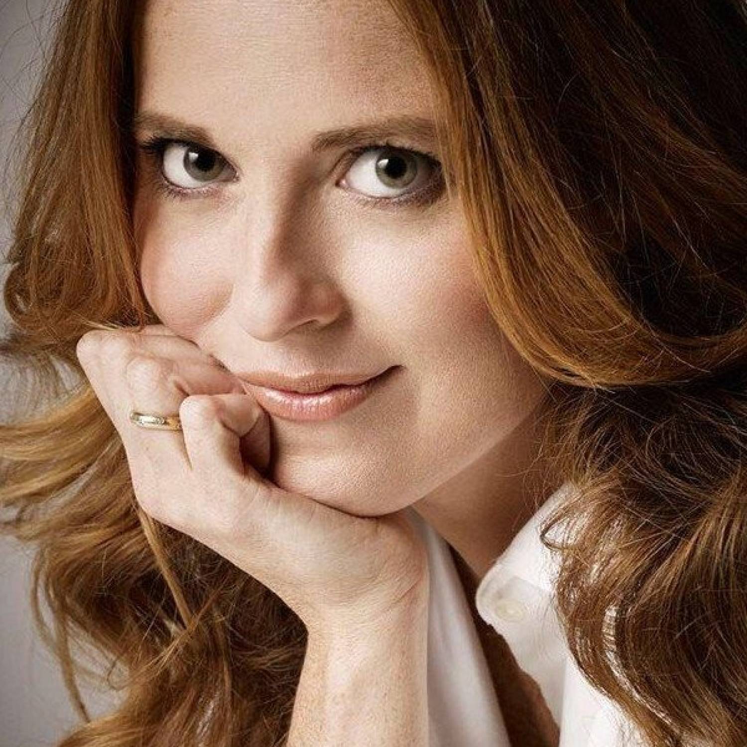 Daisy Donovan photo