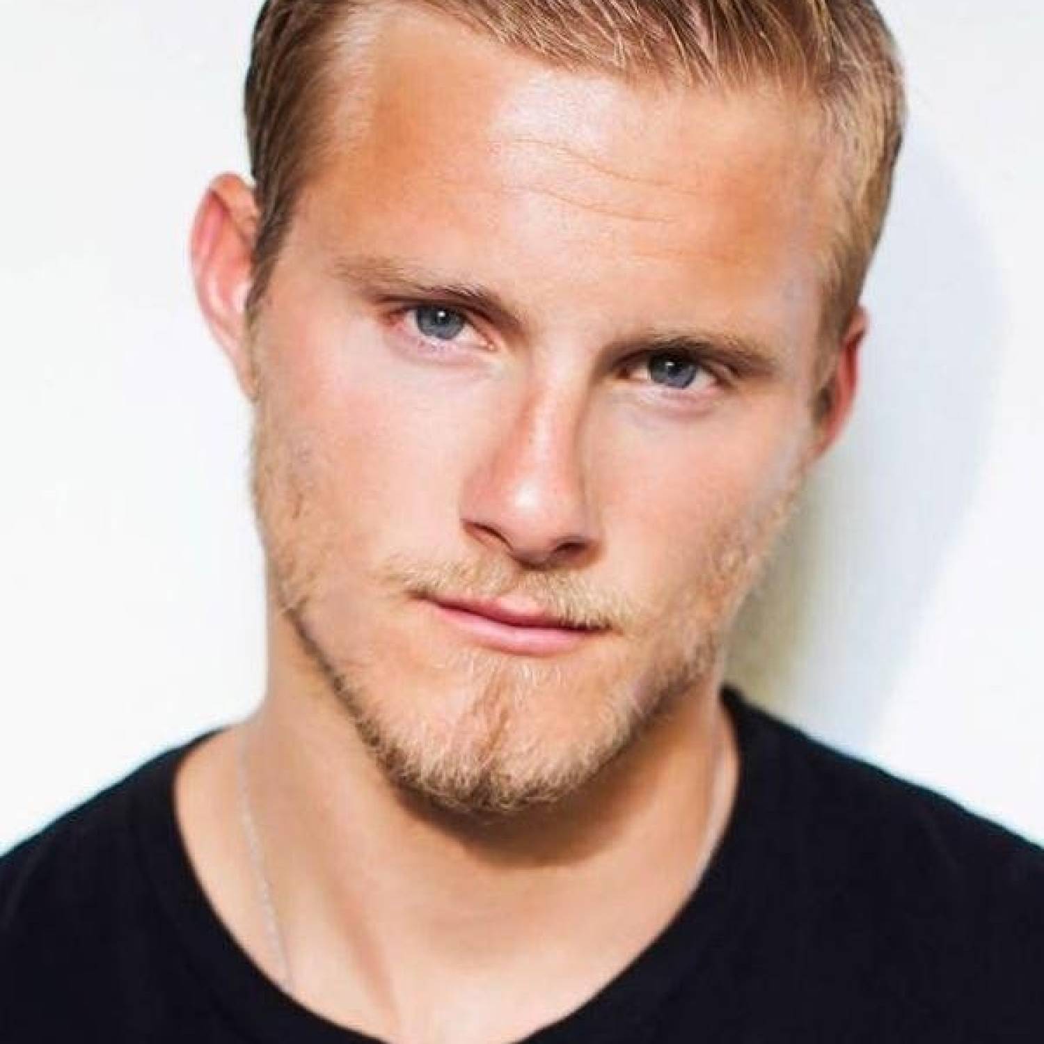 Alexander Ludwig photo