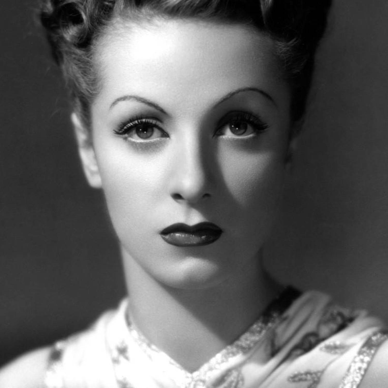Danielle Darrieux photo