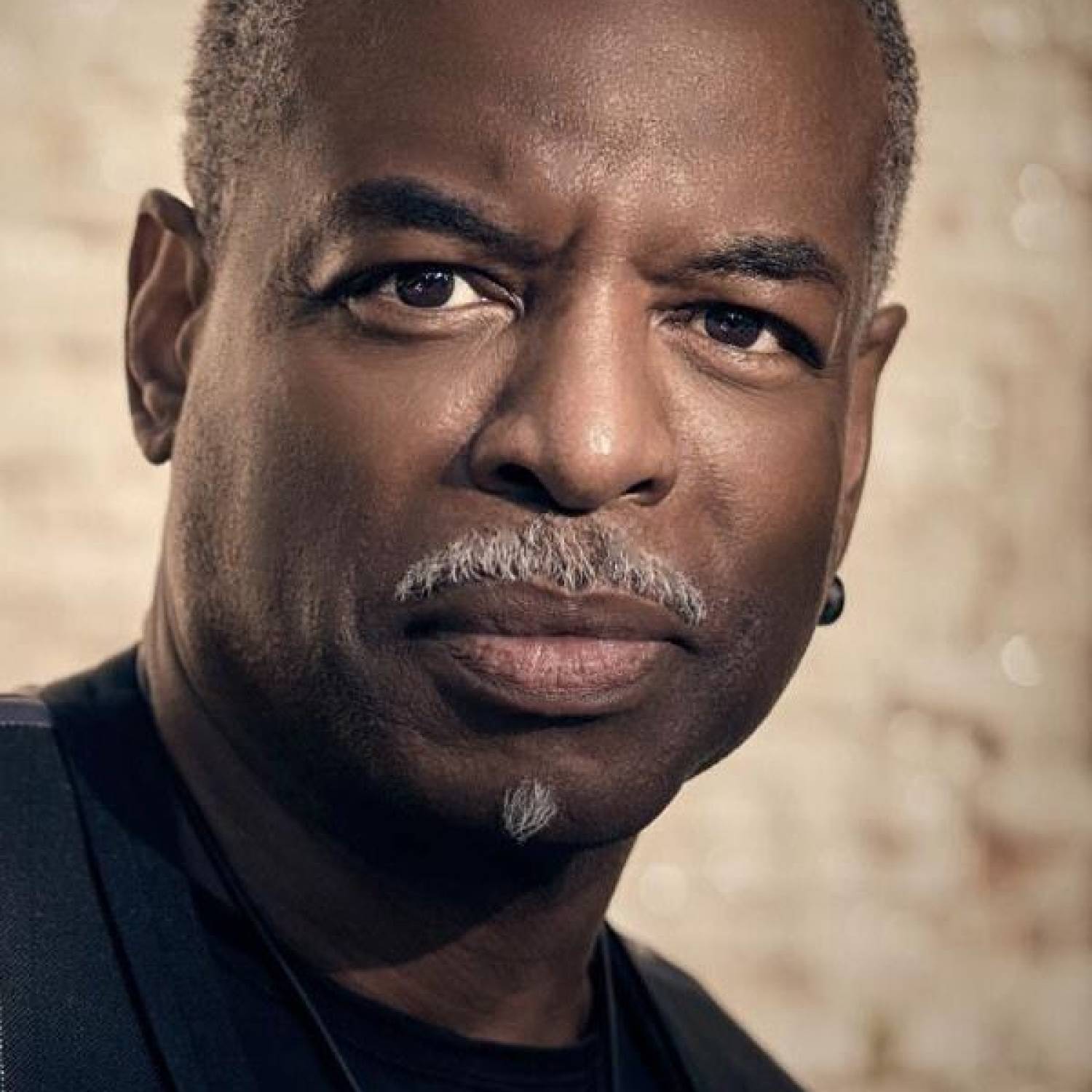 LeVar Burton photo