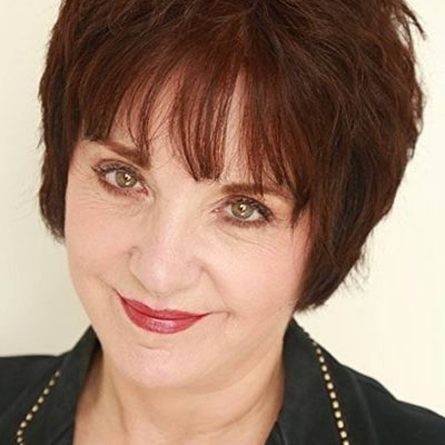Lee Garlington photo