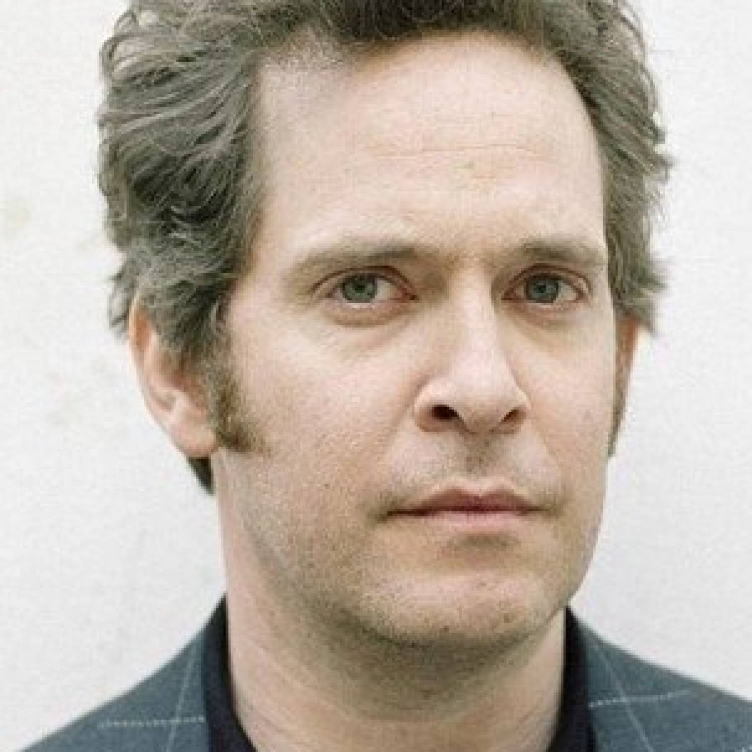 Tom Hollander photo