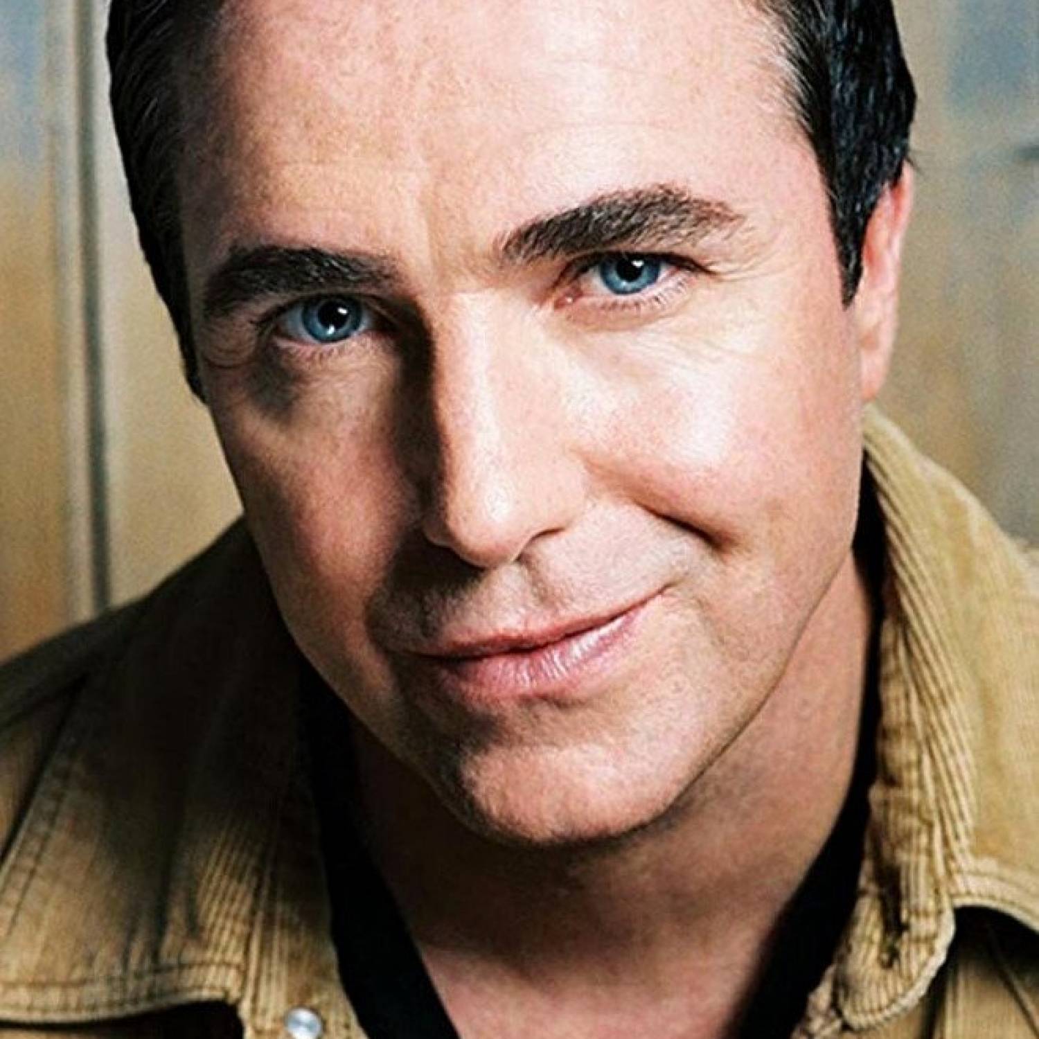 Paul McGillion photo