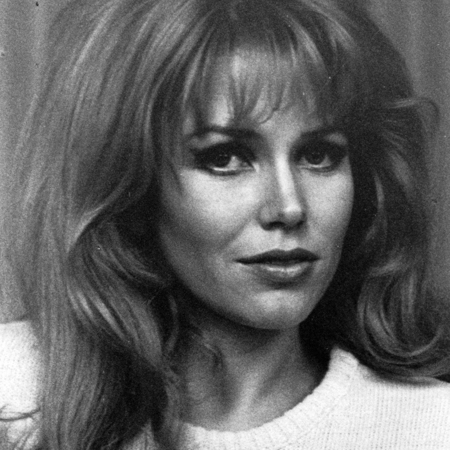 Fiona Lewis photo
