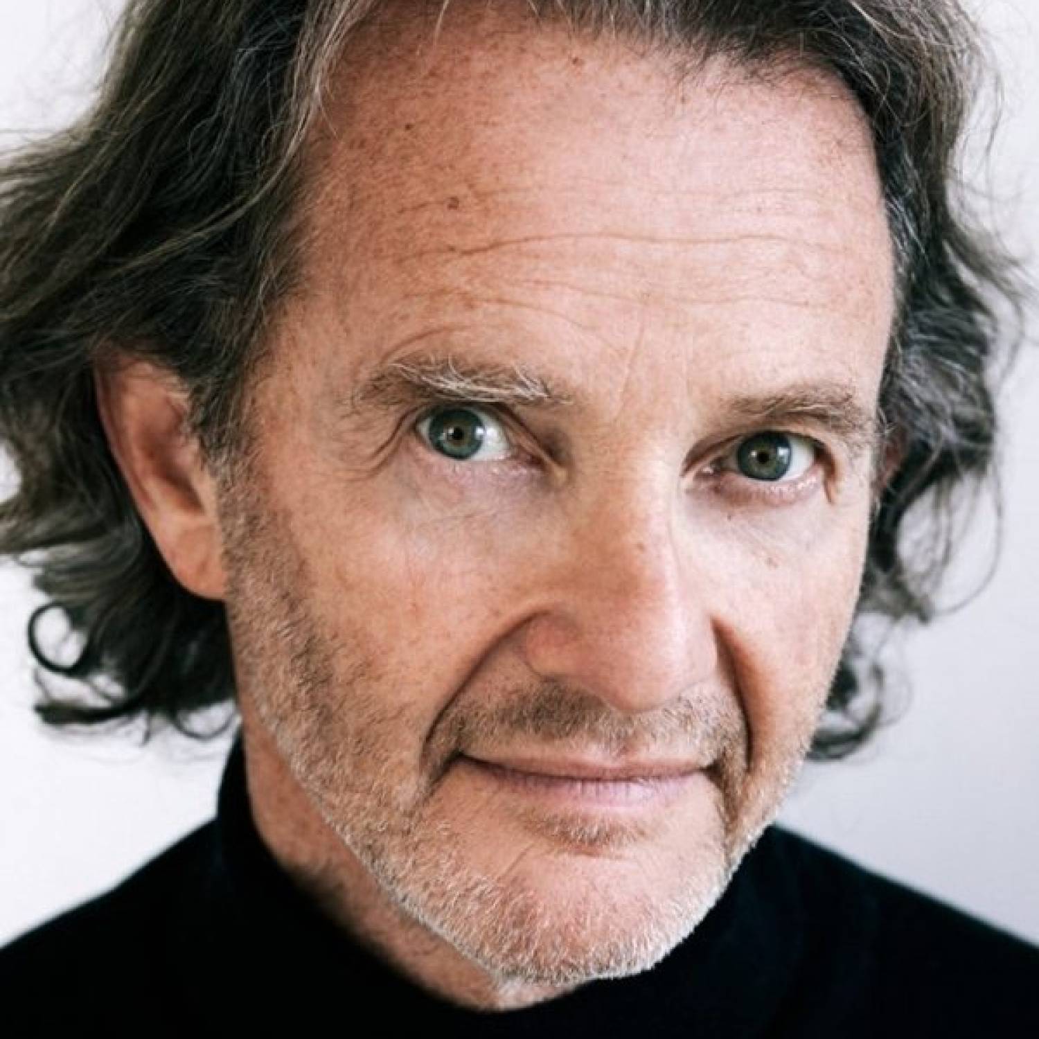 Anton Lesser photo