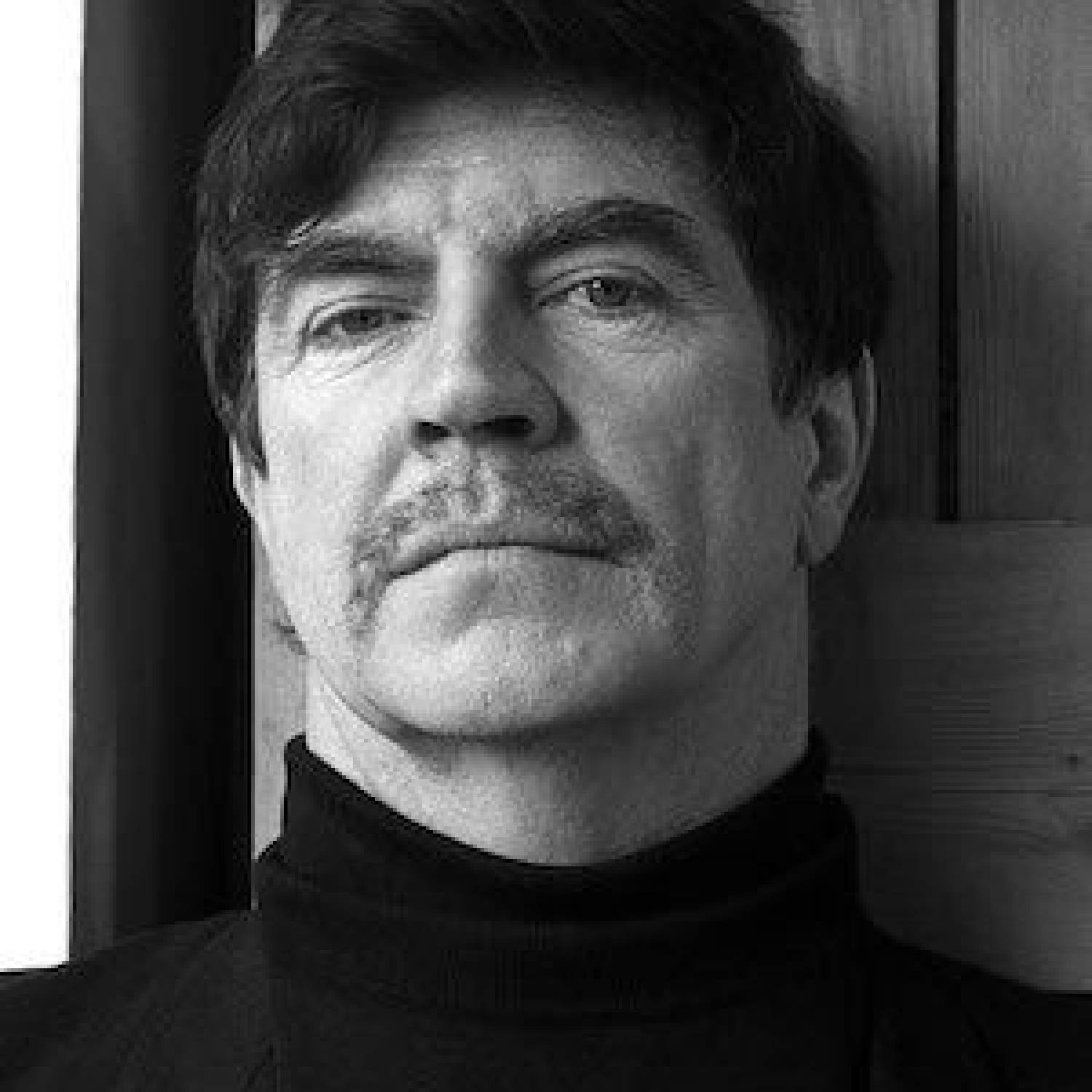 Alan Bates photo