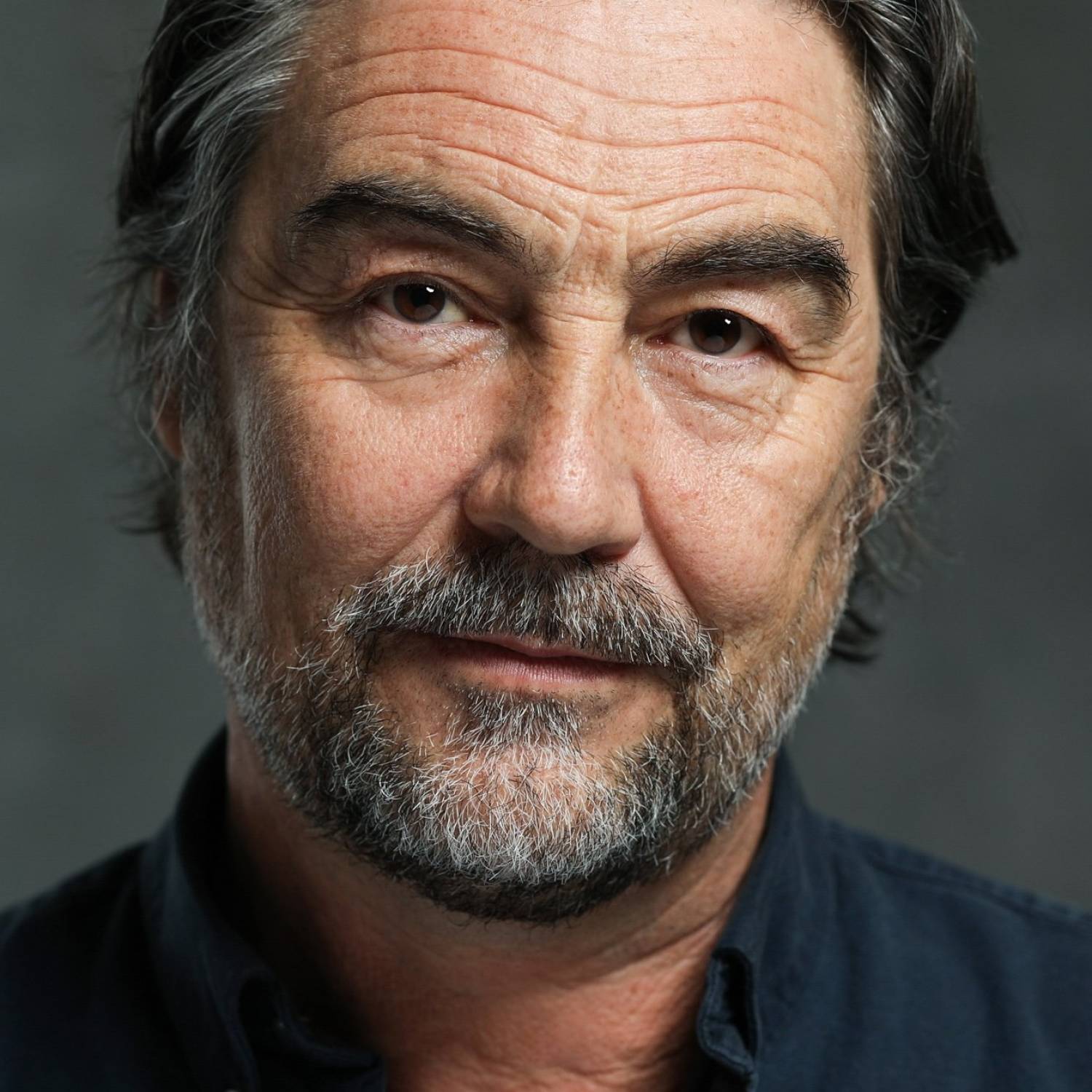 Nathaniel Parker photo